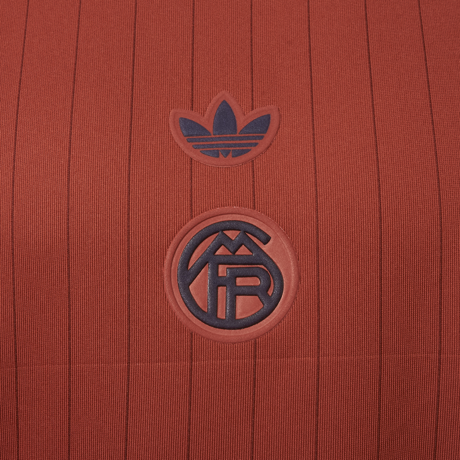 AlphaJersey-Bayern Munich 25-26 Trefoil Red Travel Jersey - Player Version