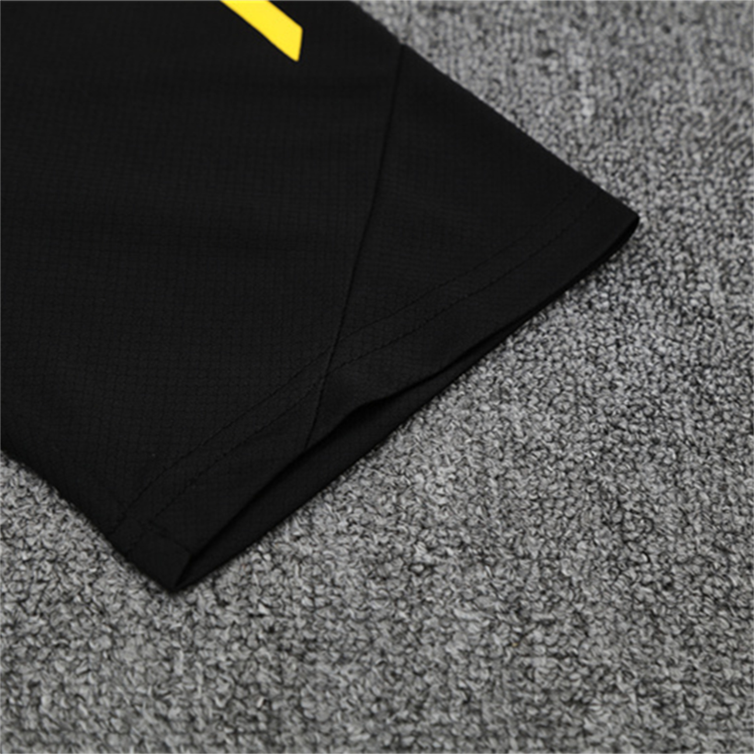 AlphaJersey-Manchester United 25-26 Short-Sleeve Training Set - Black Top & Black shorts