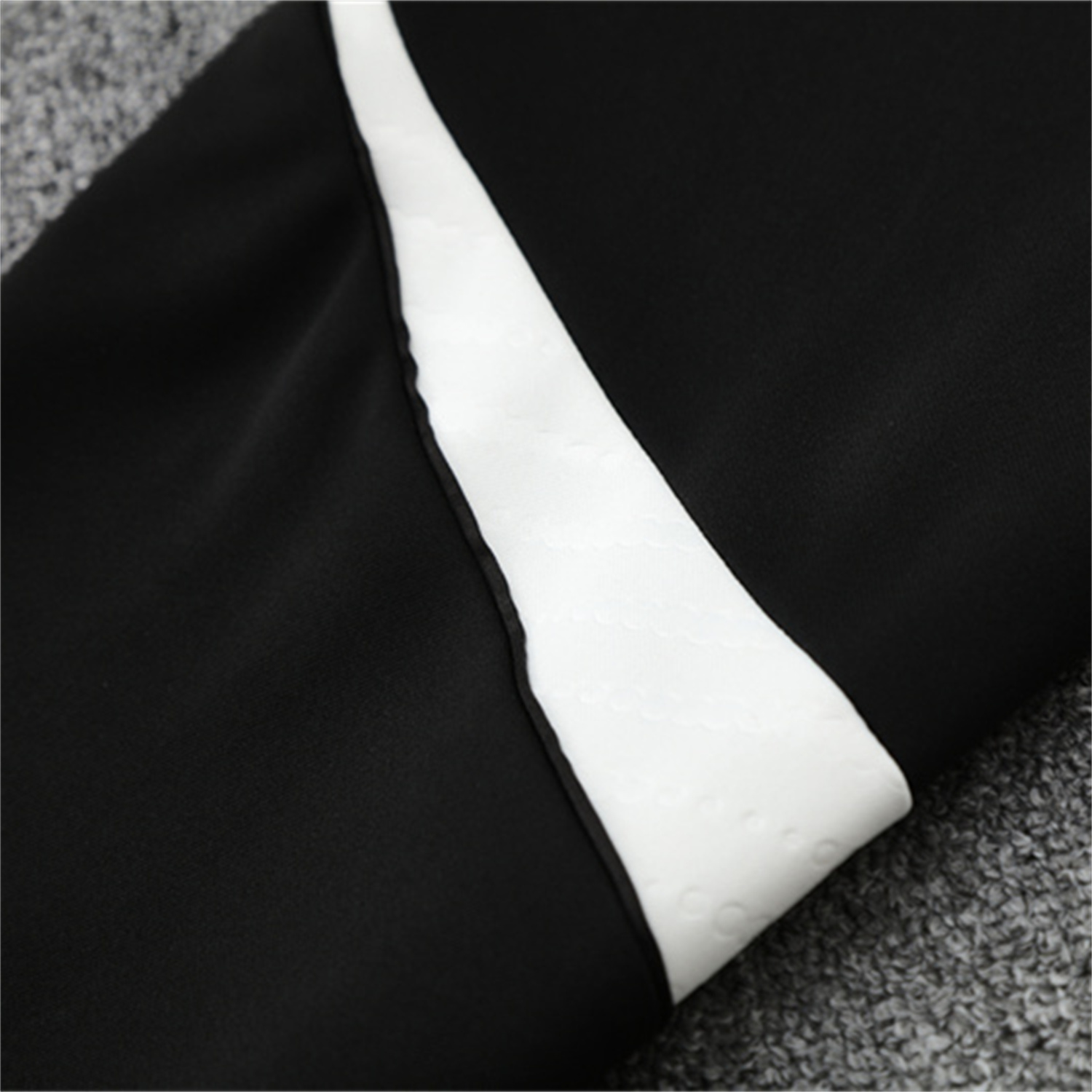 AlphaJersey-Liver.pool 25-26 Long Sleeve Training Set - Black Top & Black Pants
