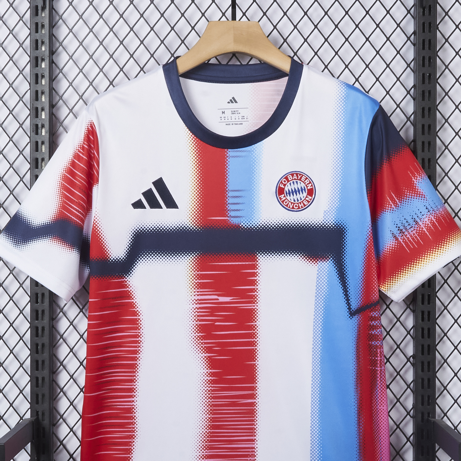 AlphaJersey-Bayern Munich 25-26 Pre-Match Training Jersey - Fans Version