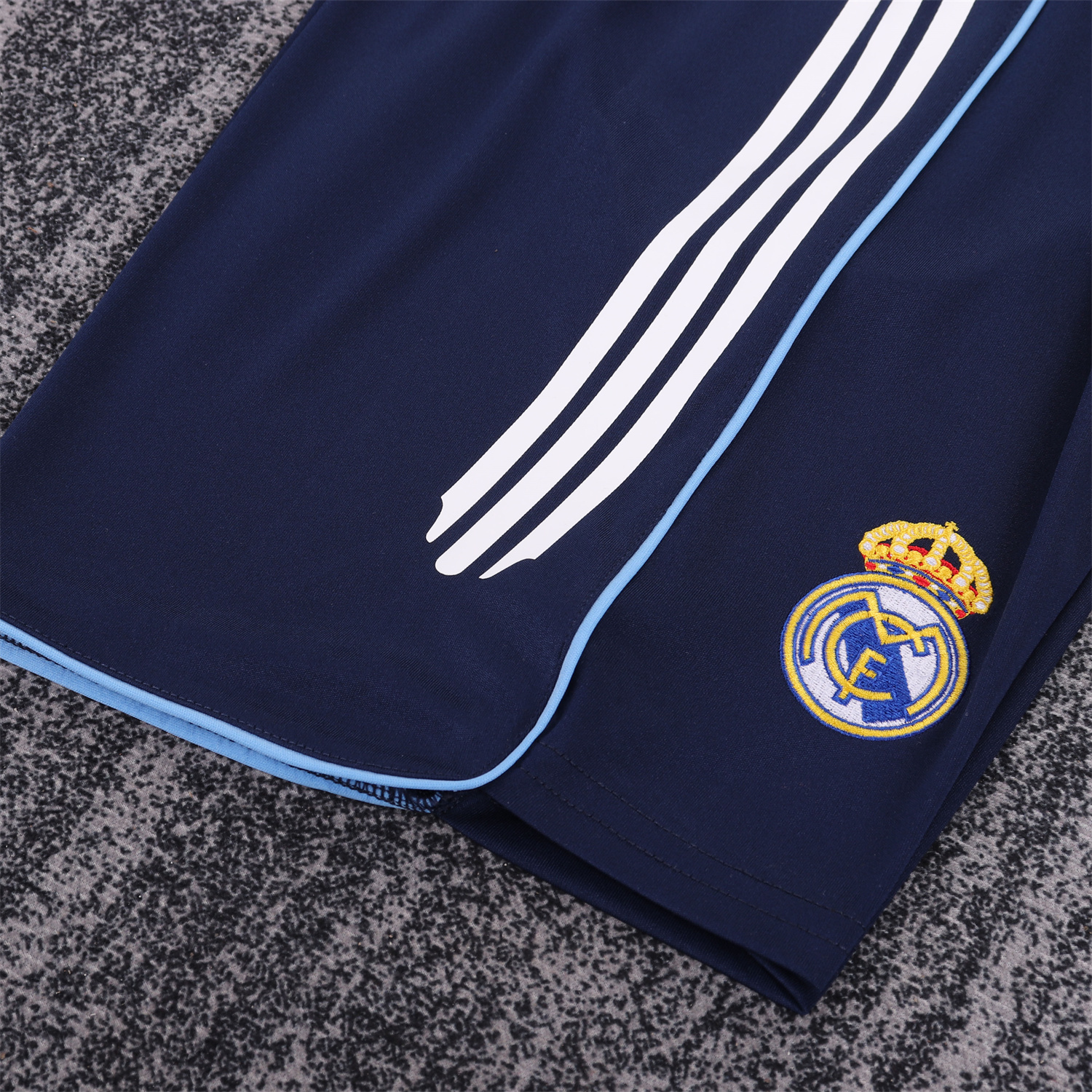 AlphaJersey-Retro Real Madrid 05-06 Away Kids Kit