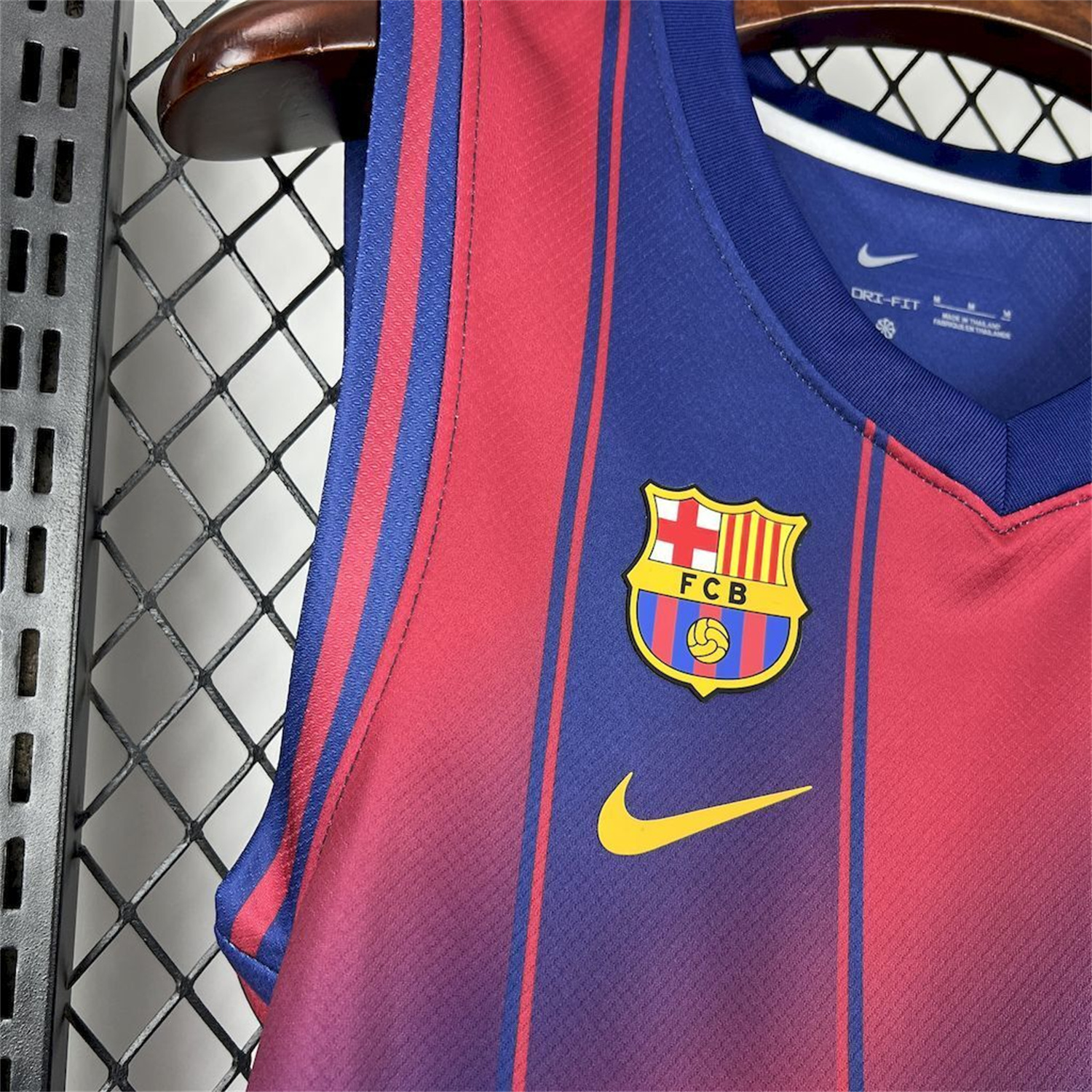 AlphaJersey-Barcelona 25-26 Blue And Red Basketball Training Vest - Fans Version