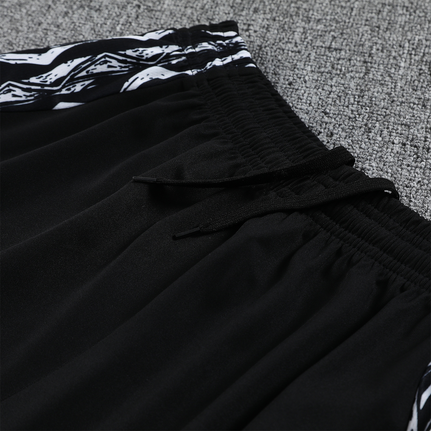 AlphaJersey-Arsenal 25-26 Vest Training Set - Colorful Festival Vest and Black Shorts