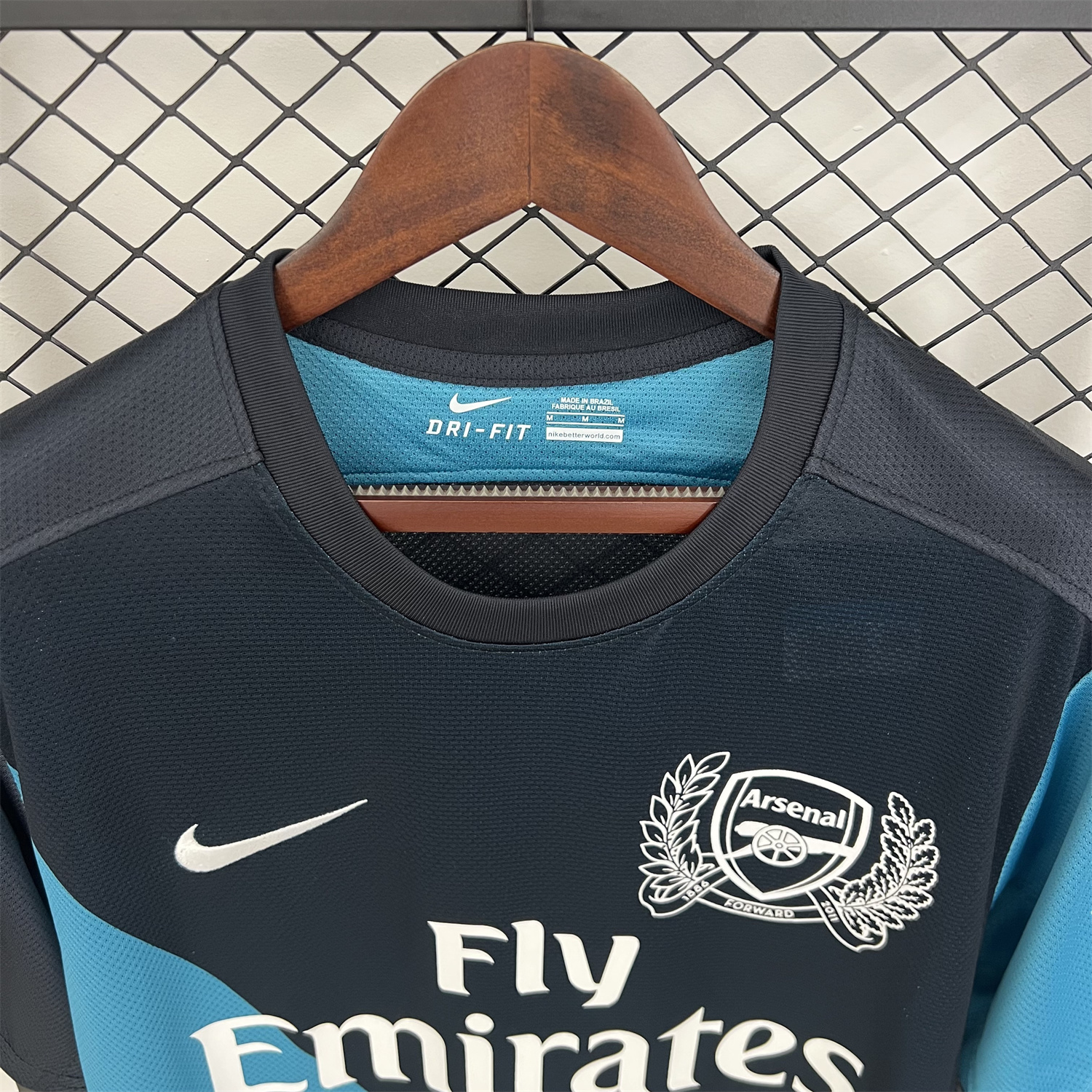 AlphaJersey-Retro Arsenal 2011-12 Away Jersey