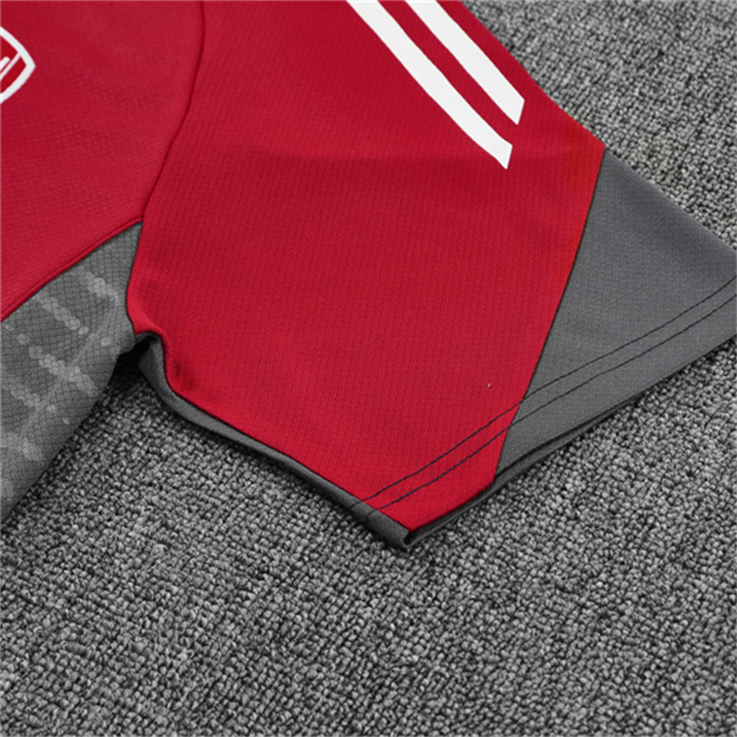 AlphaJersey-Arsenal 25-26 Short-Sleeve Training Set- Red Top & Green Shorts
