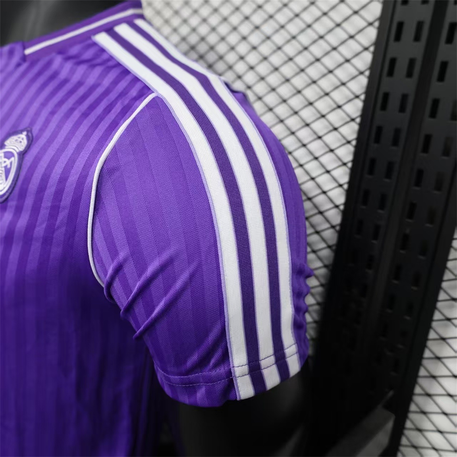 AlphaJersey-Real Madrid 25-26 Icon Range Trefoil Purple Travel Jersey - Player Version