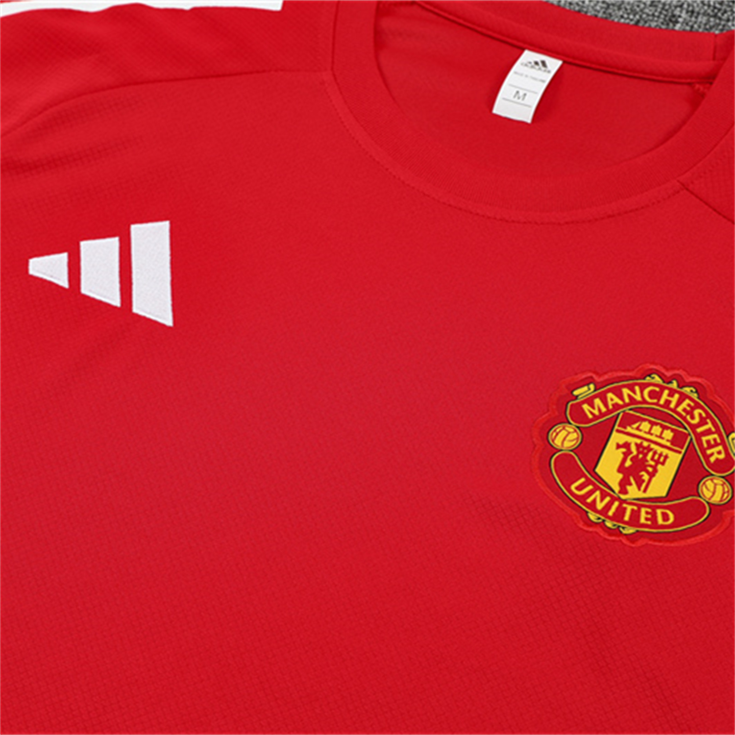 AlphaJersey-Manchester United 25-26 Kid Short-Sleeve Training Set - Red Top & Black Shorts