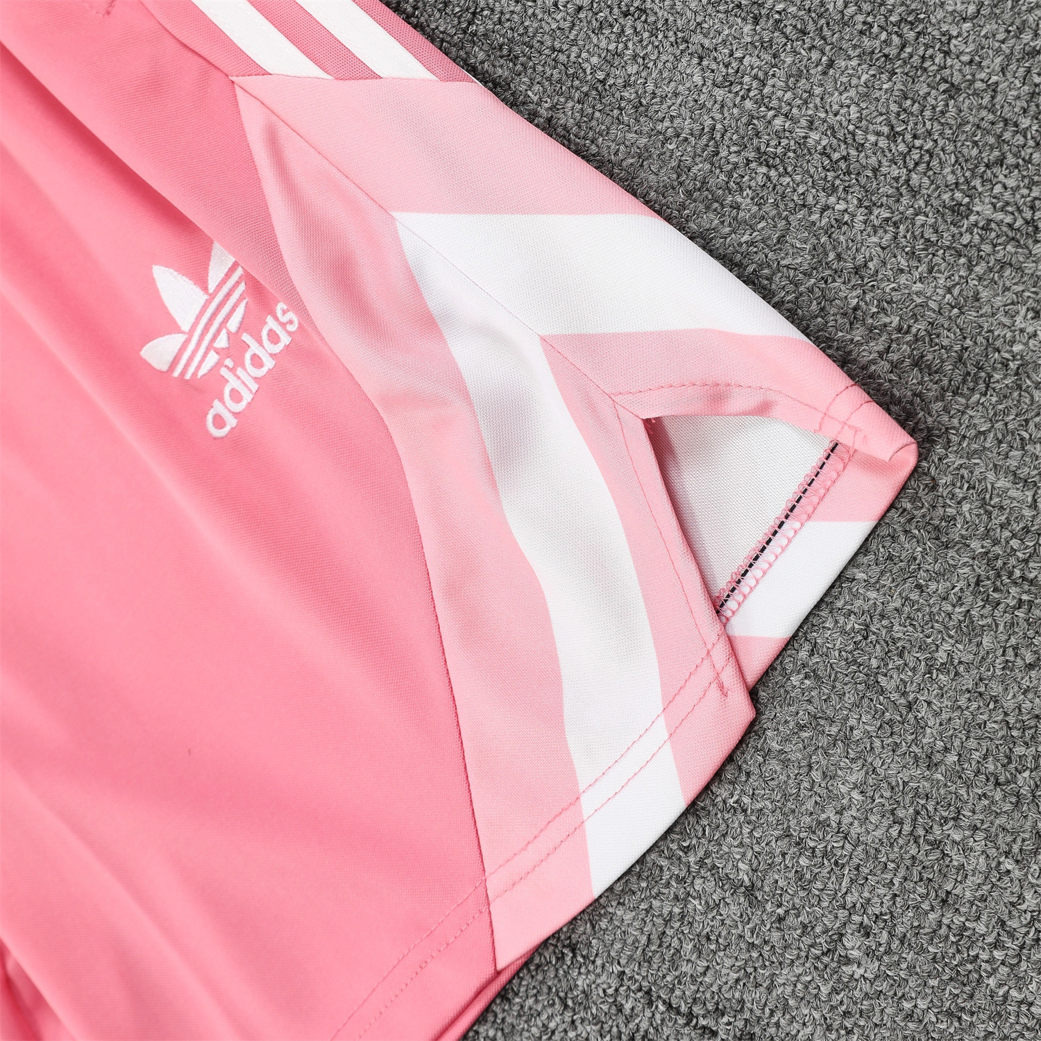 AlphaJersey-INT M.A.M 25-26 Short-Sleeve Training Set - Pink Top & Pink Shorts