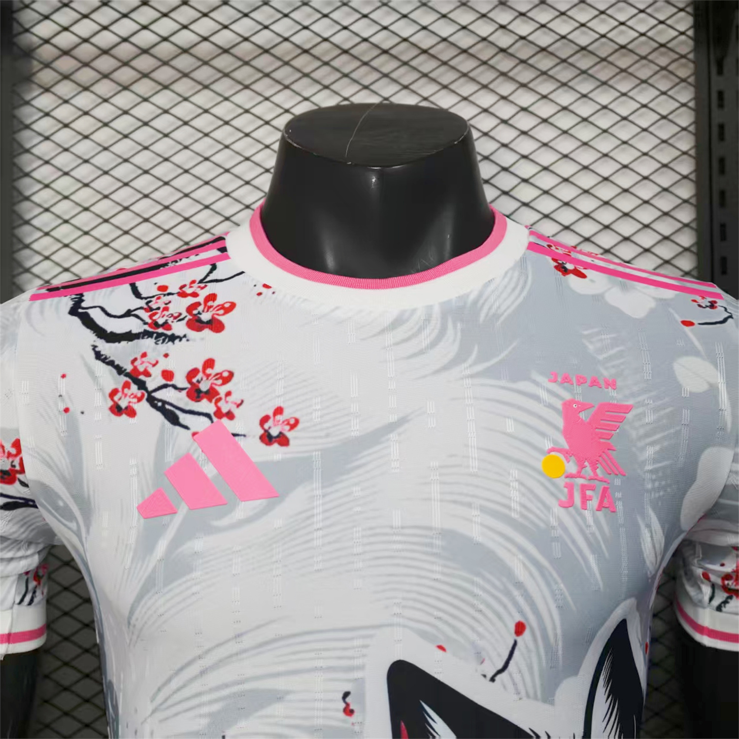AlphaJersey-Japan 25-26 Pink And White Snow Fox Special Jersey - Player Version