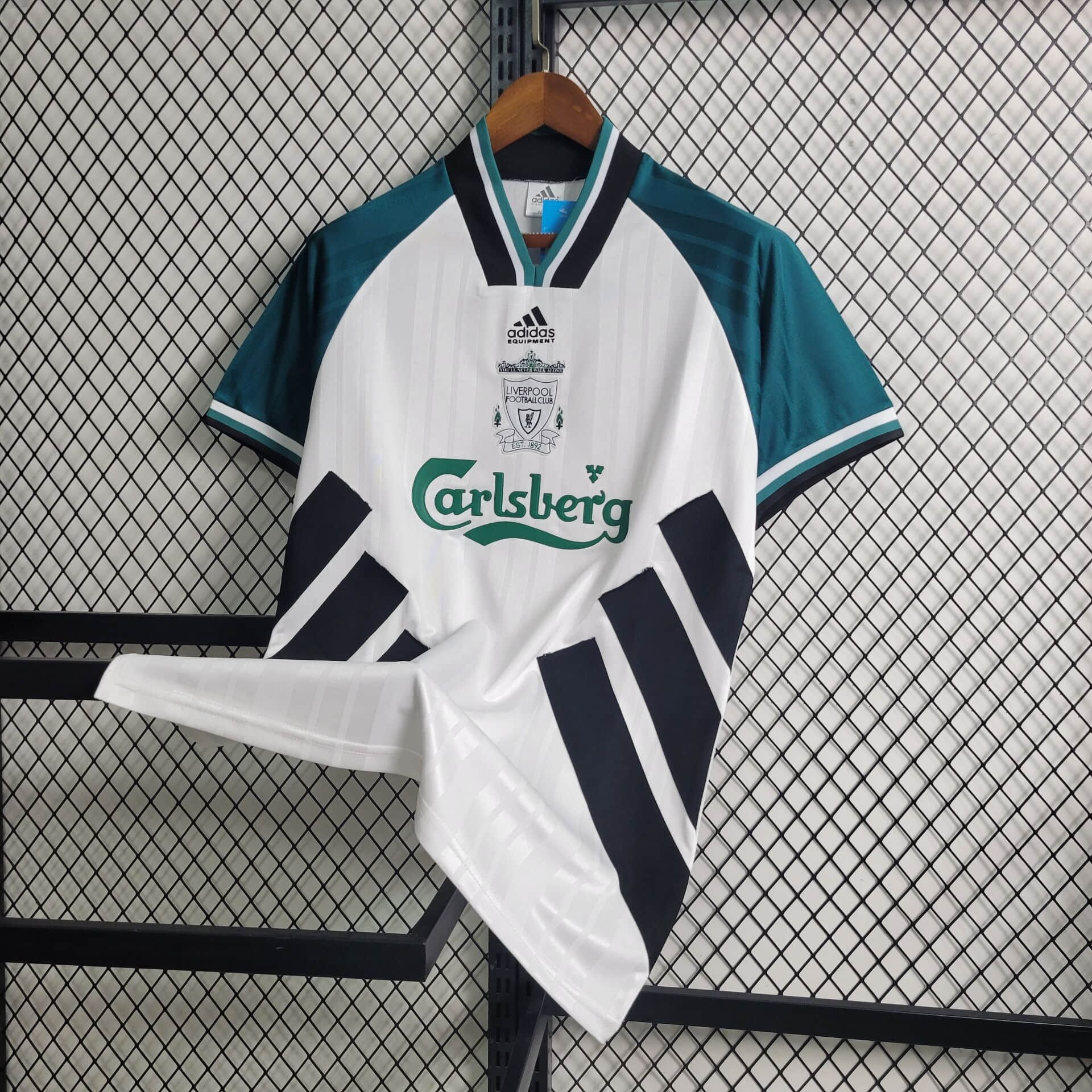 AlphaJersey-Retro Liver.pool 1993-95 Away Stadium Jersey