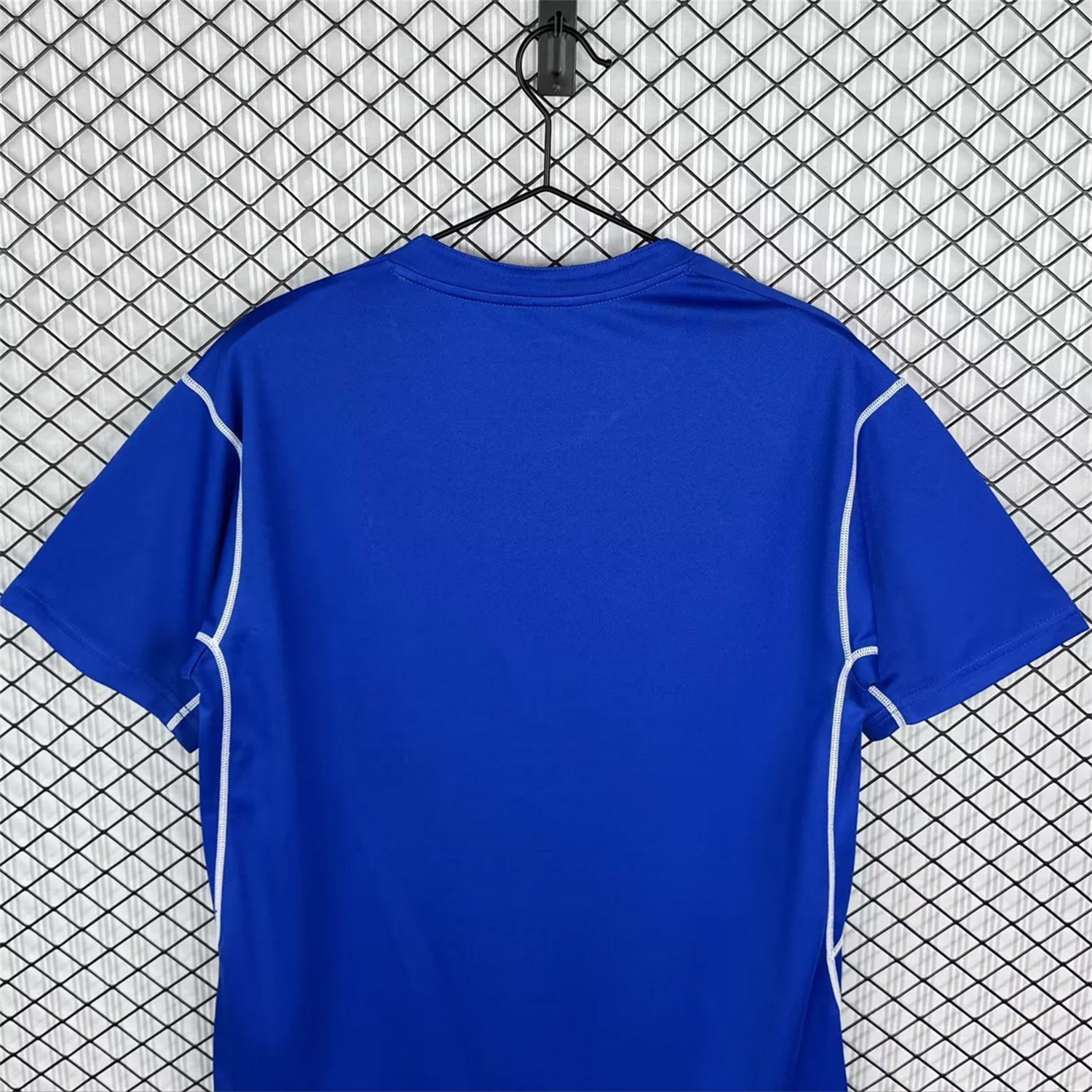 AlphaJersey-Retro Everton 2002-03 Home Jersey