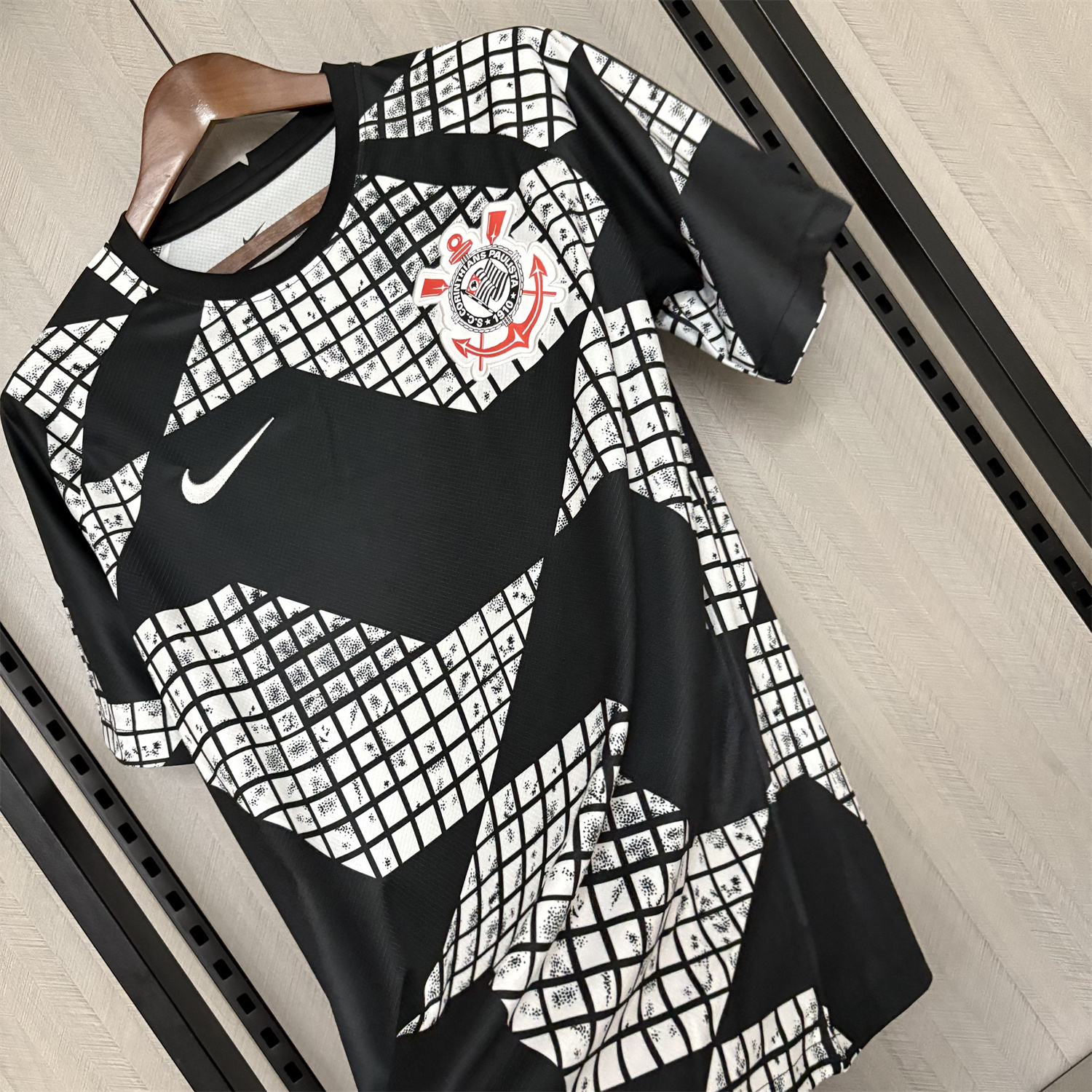 AlphaJersey-Corinthians 2025-26 White And Black Pre-Match Jersey - Fans Version