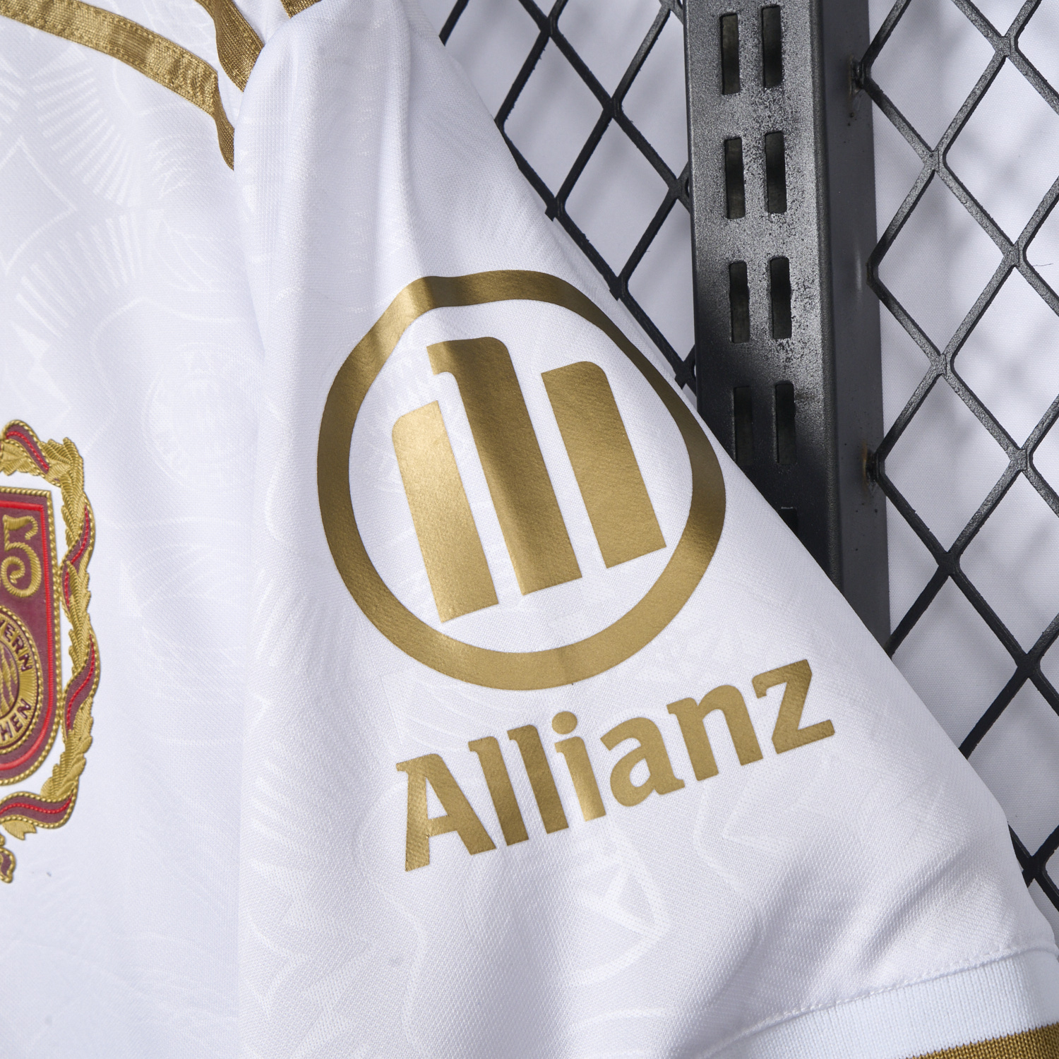 AlphaJersey-Bayern Munich 2025 White 125th Anniversary Jersey - Fans Version