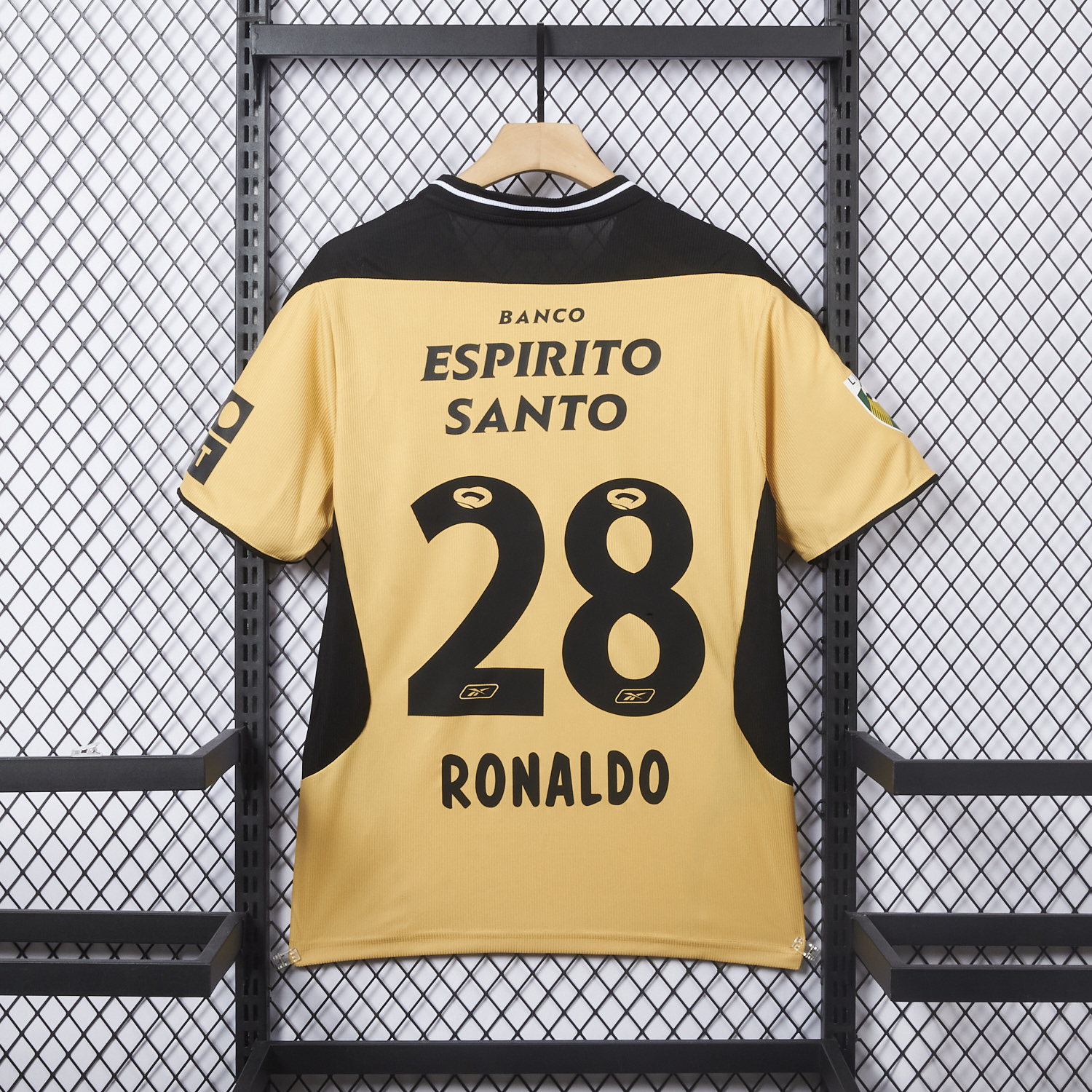 AlphaJersey-Retro Sporting CP 03-04 Away Jersey