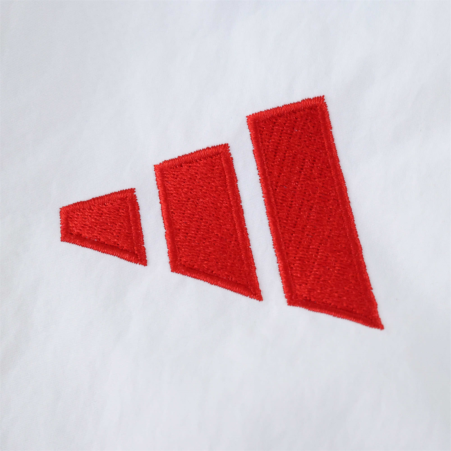AlphaJersey-River Plate 25-26 Throwback Windbreaker Jacket - White
