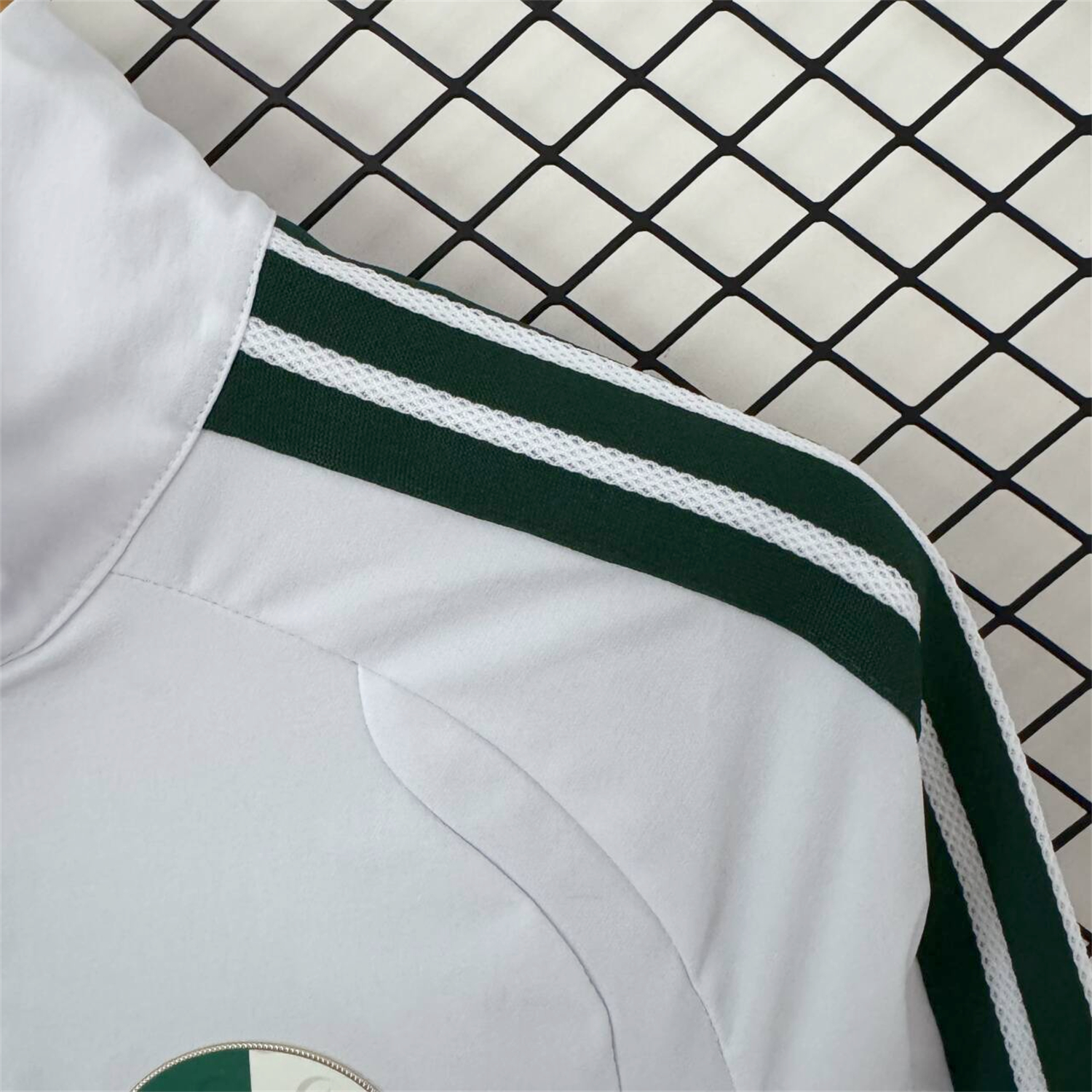 AlphaJersey-Algeria 25-26 Windbreaker Training Set - White With Black Top and Pants