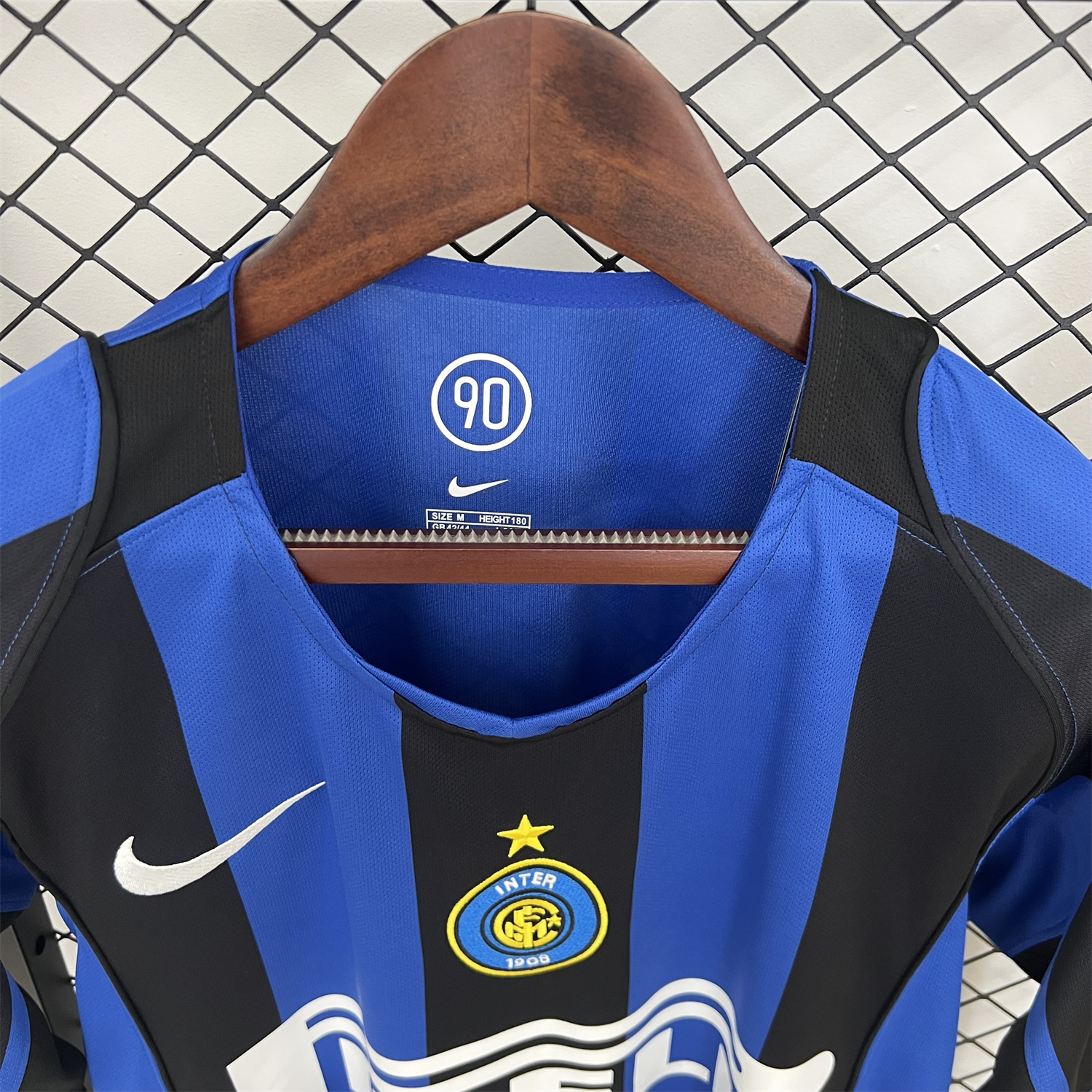 AlphaJersey-Retro Inter Milan 2004-05 Home Jersey