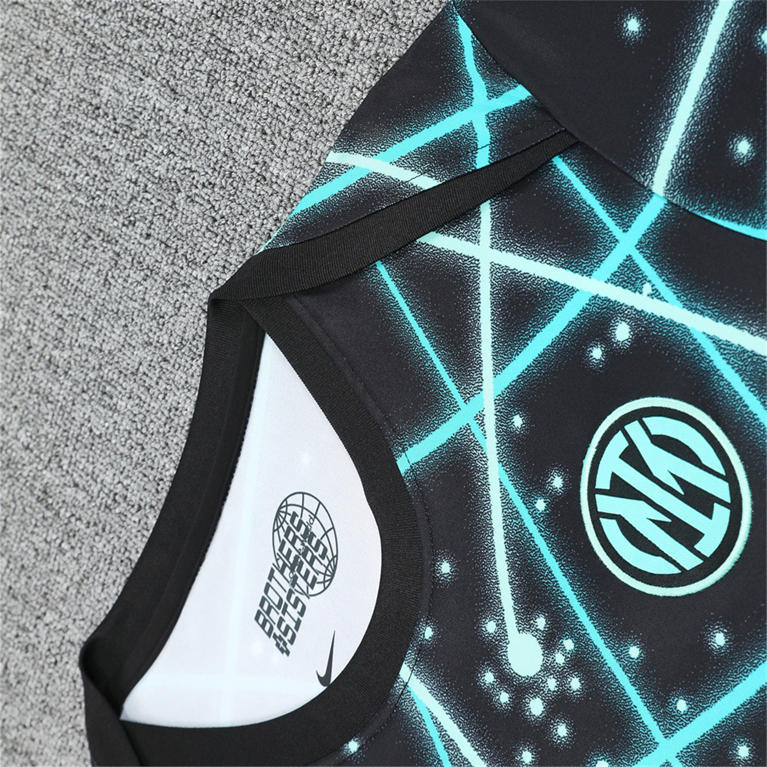 AlphaJersey-Inter Milan 25-26 Short-Sleeve Training Set - Blue Fluorescent Rays Black Top & Black Shorts