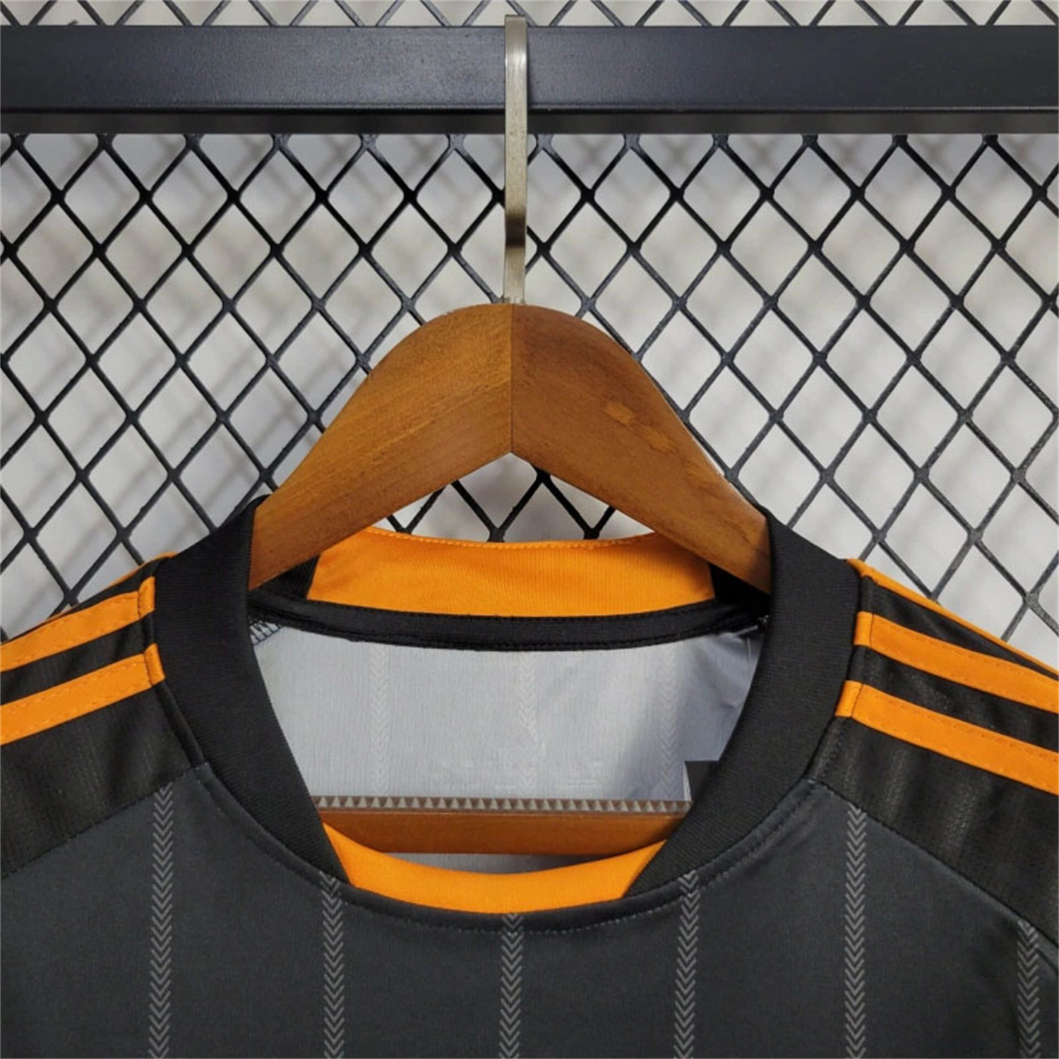 AlphaJersey-Retro C.H.E.L.S.E.A 2010-11 Away Jersey