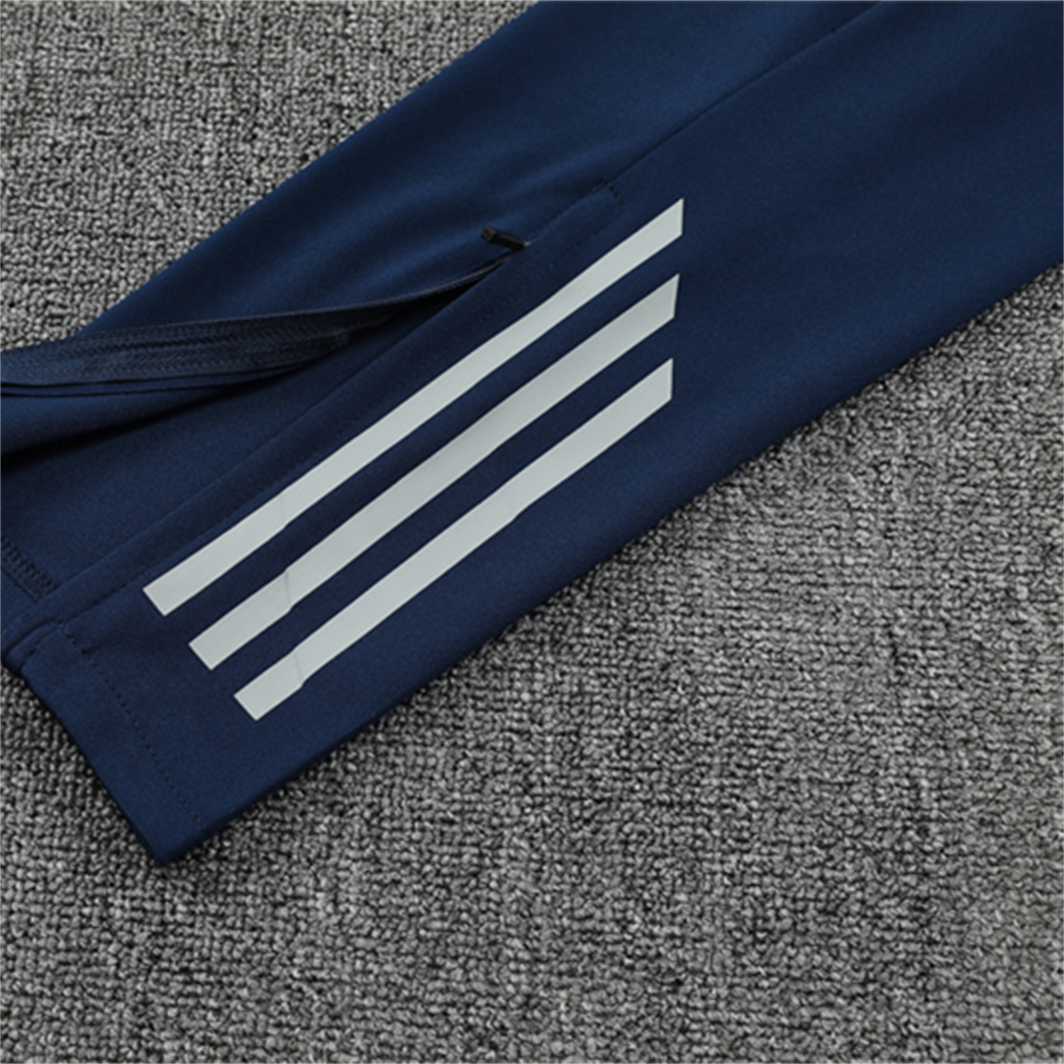 AlphaJersey-Arsenal 25-26 Long Sleeves Training Set - Light Grey Top & Blue Pants