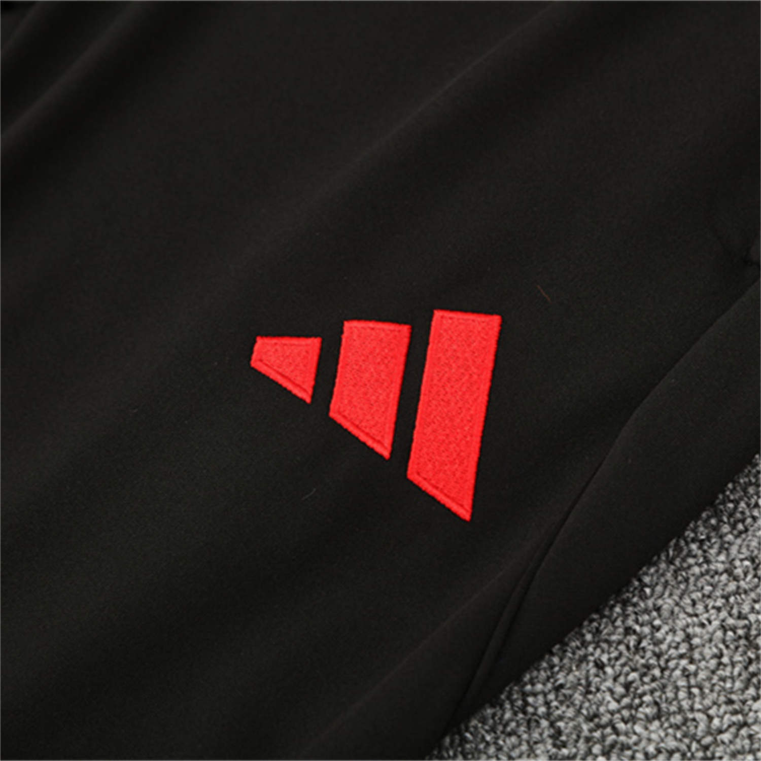 AlphaJersey-Liver.pool 25-26 Long Sleeve Training Set - Red Top & Black Pants