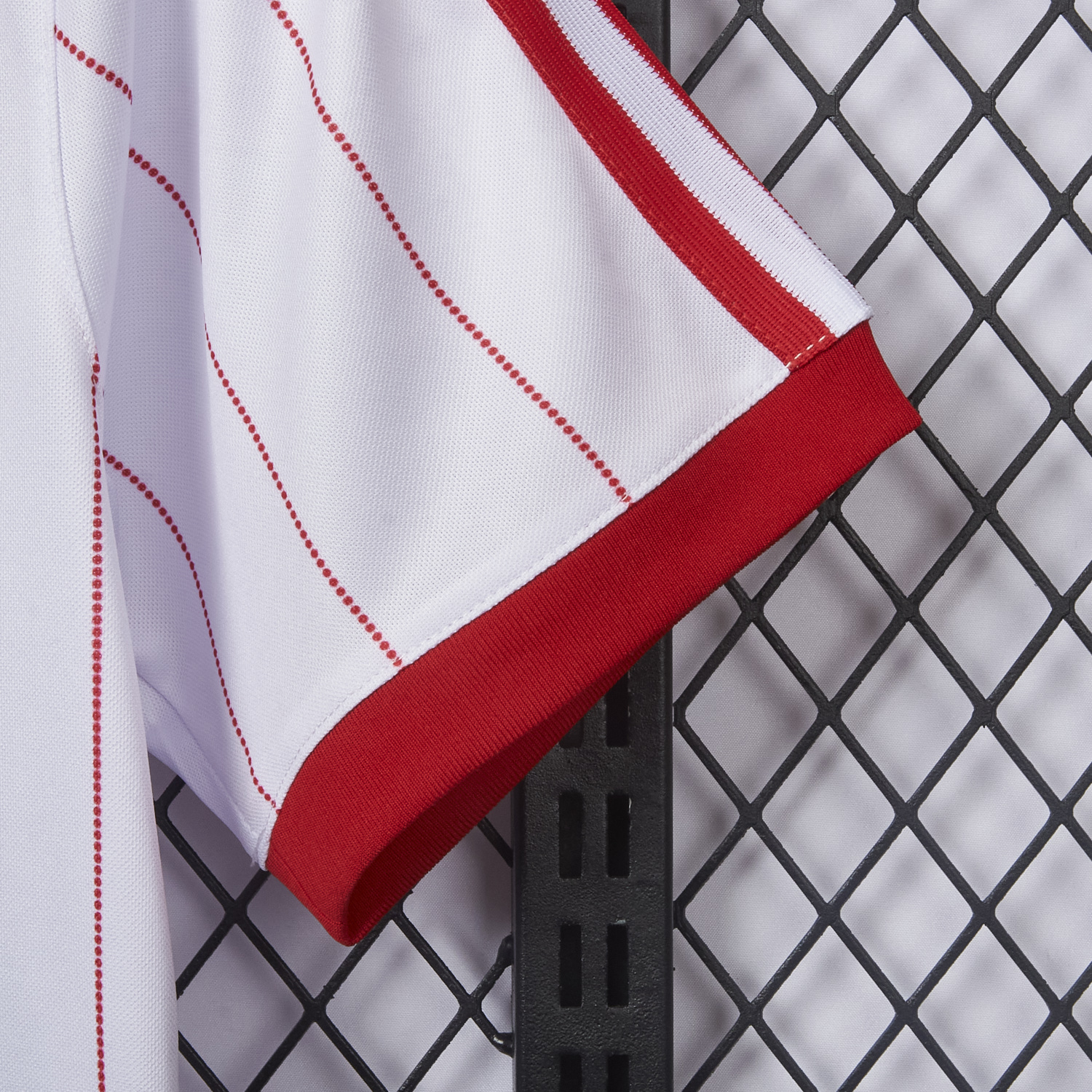 AlphaJersey-Retro Hamburger SV 83-84 Home Jersey