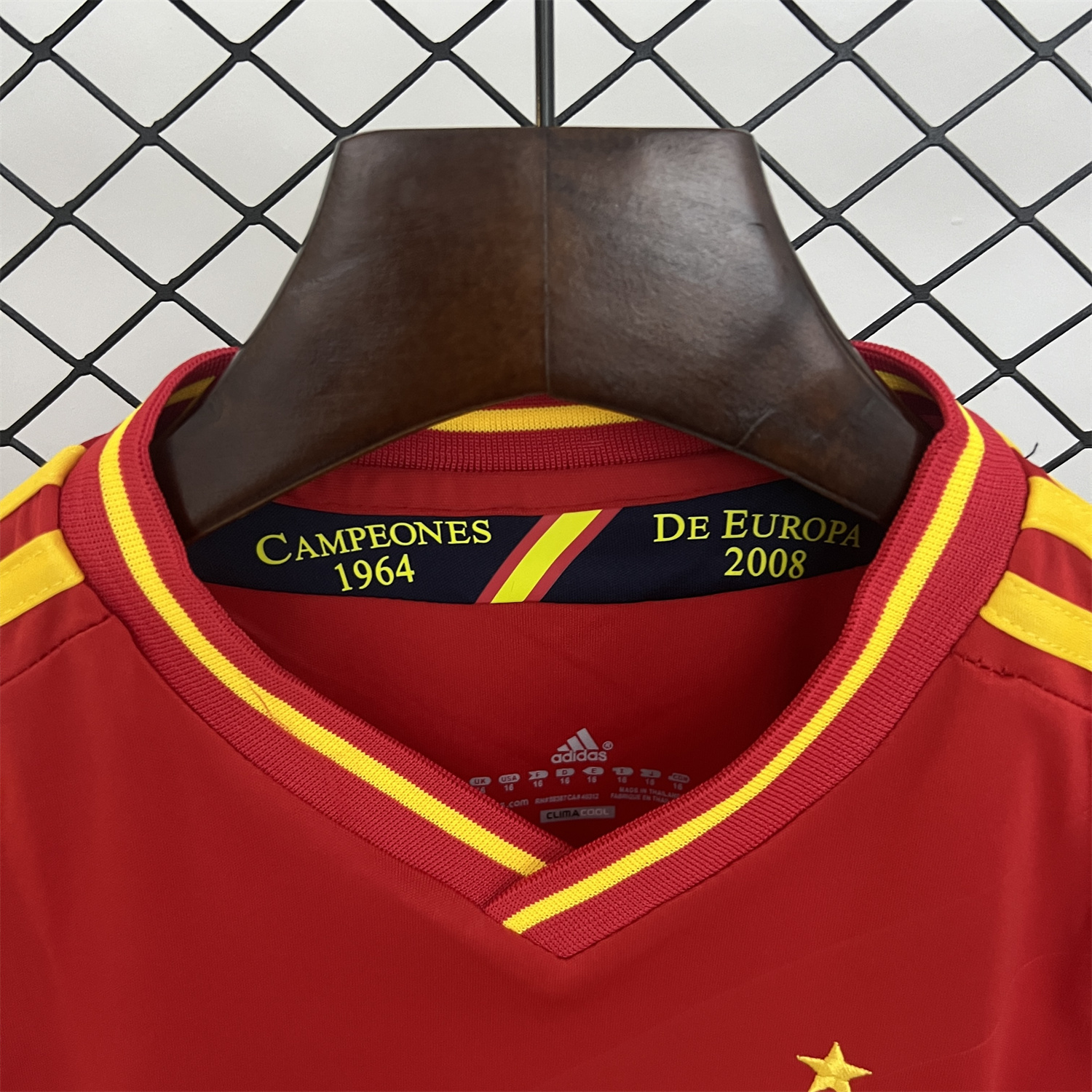 AlphaJersey-Retro Spain 2012 Home Kids Kit