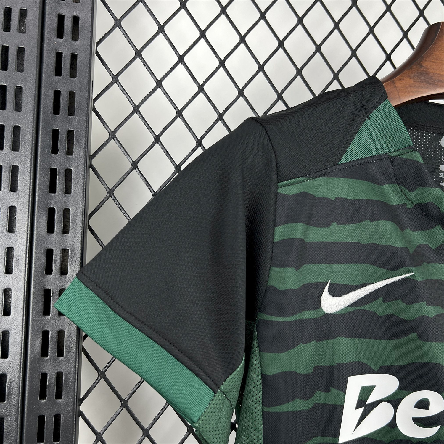 AlphaJersey-Sporting CP 25-26 Goalkeeper Green And Black Kids Kit