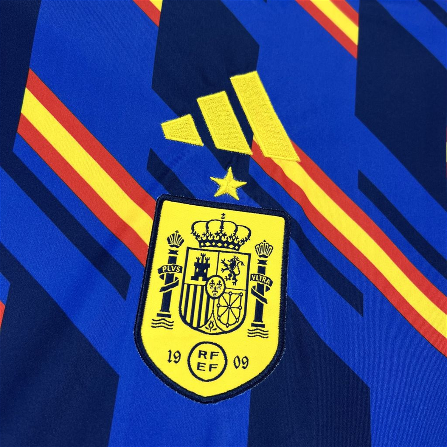 AlphaJersey-Spain 2026 Royal Blue And Yellow Stripes Pre-match Jersey - Fans Version
