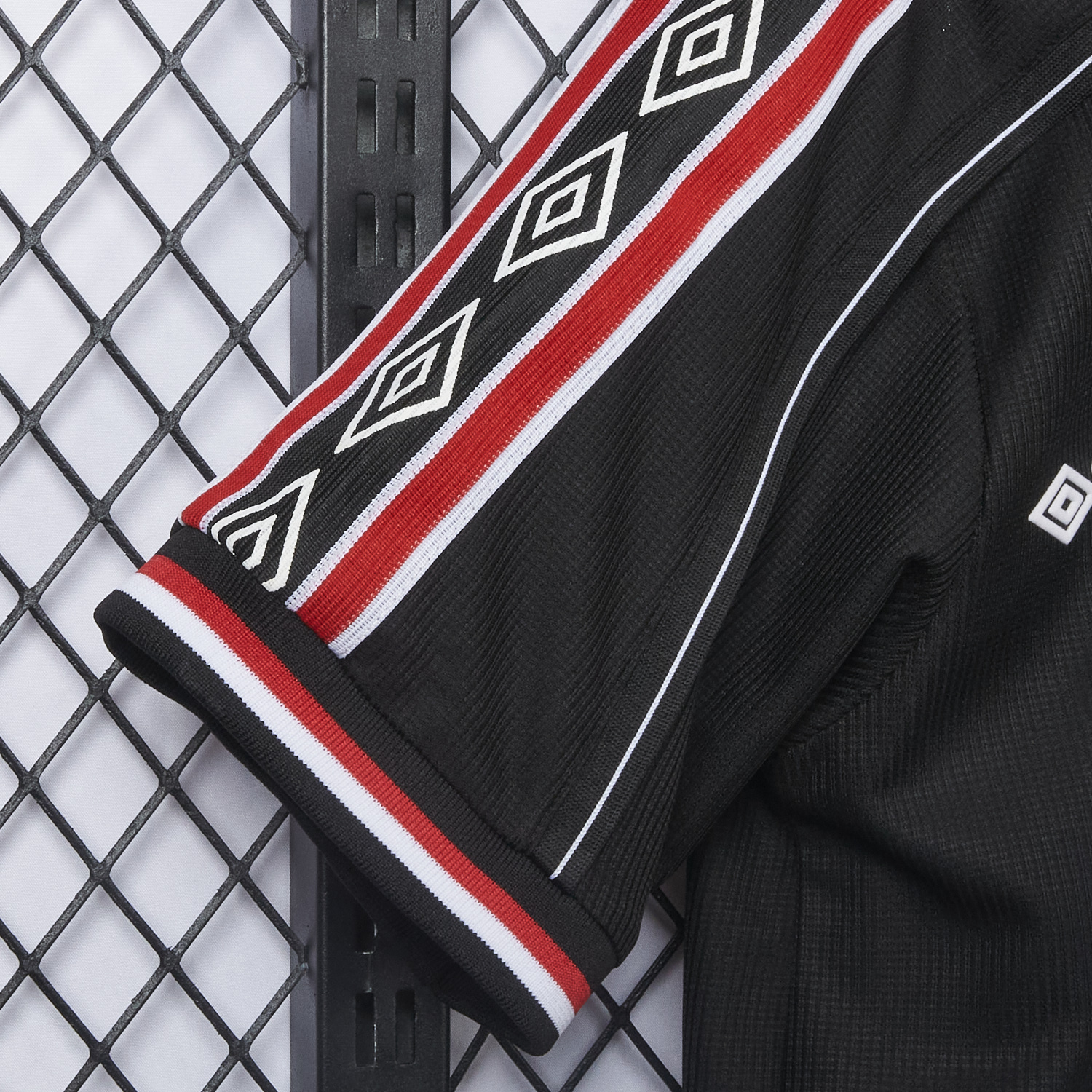 AlphaJersey-Retro Manchester United 1998-99 Black Jersey