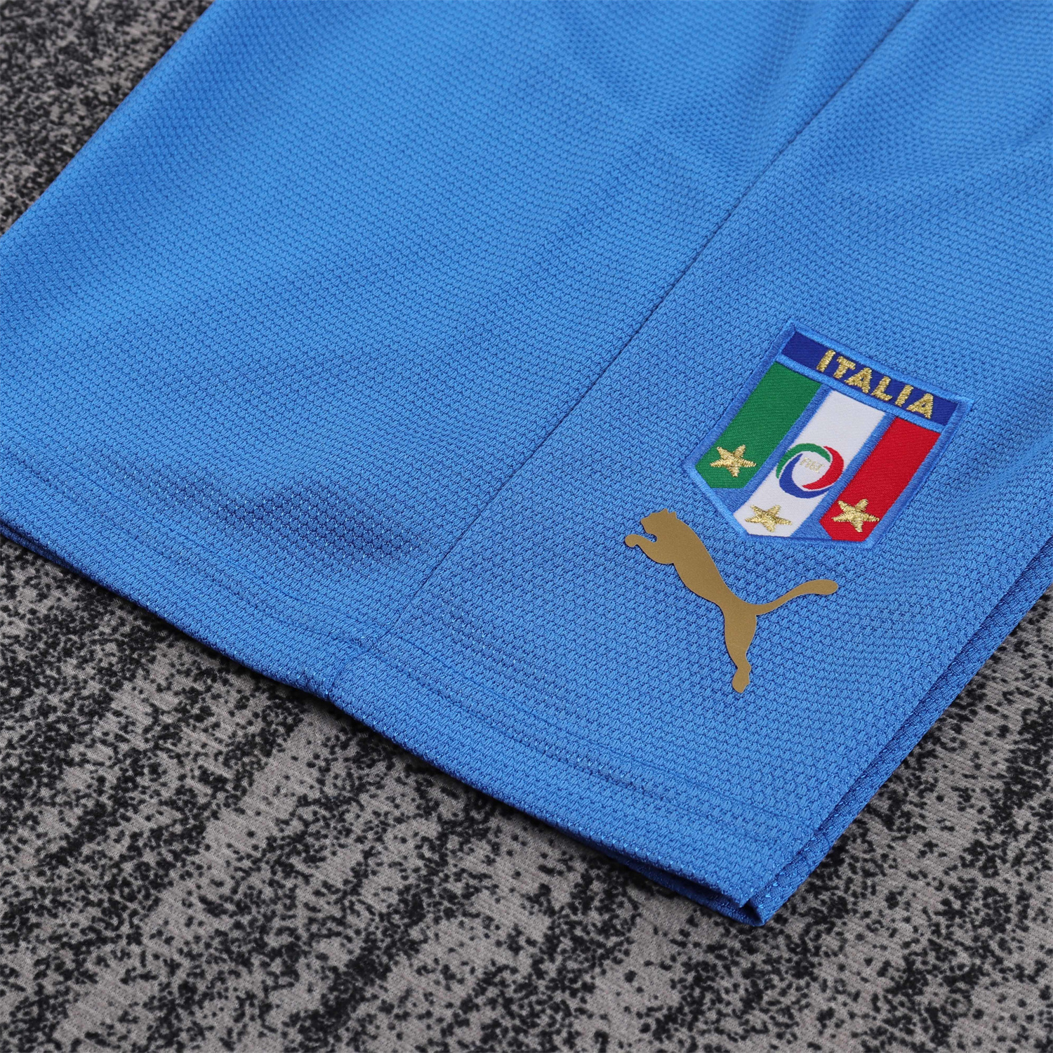 AlphaJersey-Retro Italy 2006 Home Kids Kit