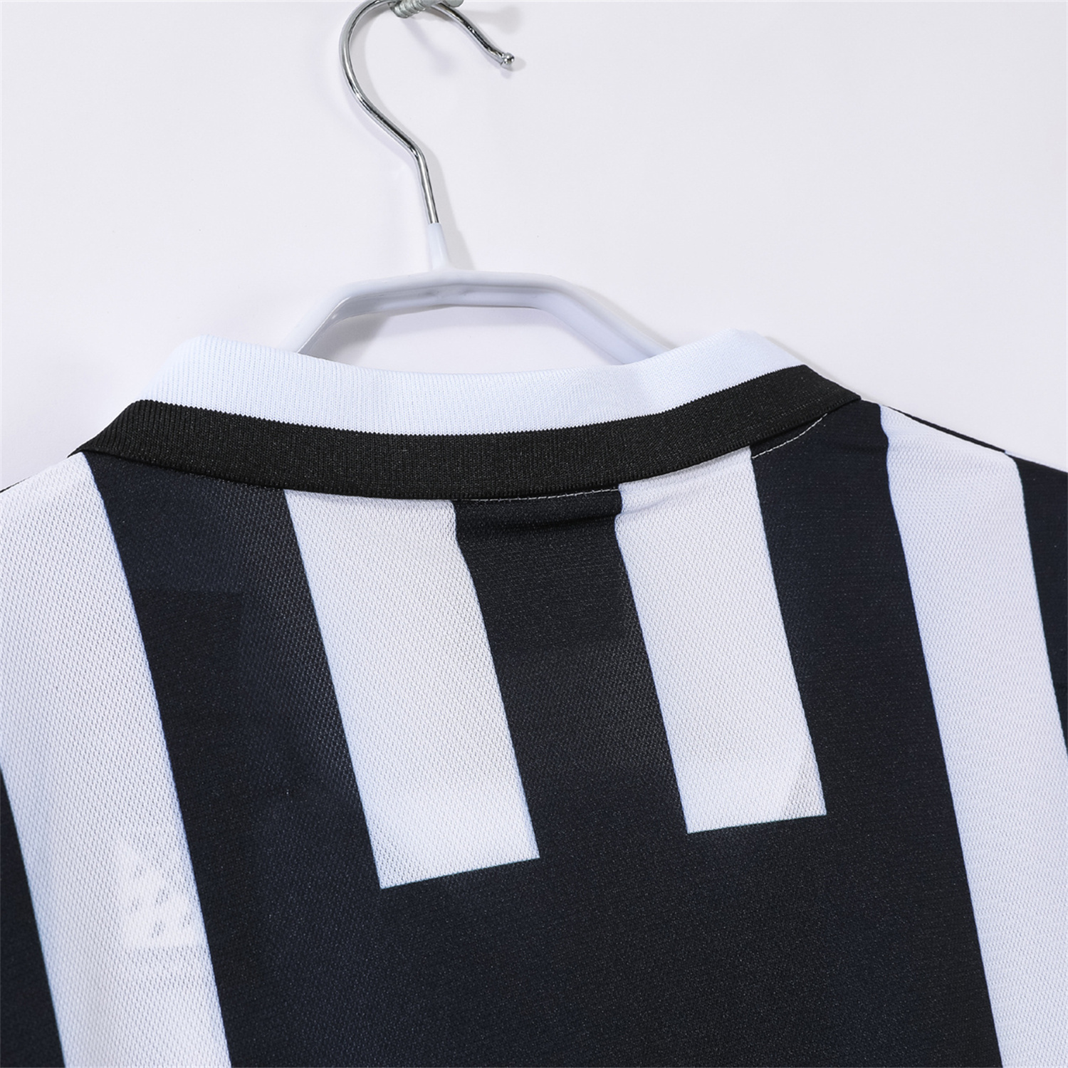 AlphaJersey-Retro Juventus 1994-95 Home Jersey
