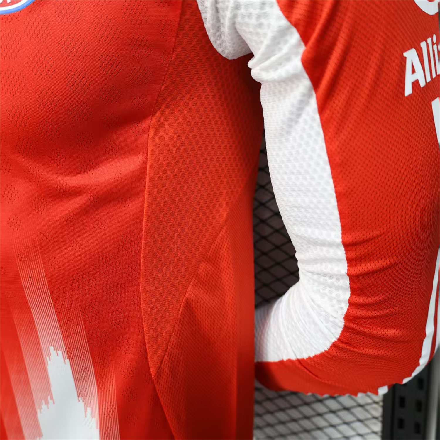 AlphaJersey-Bayern Munich 25-26 Home Long Sleeves Jersey - Player Version