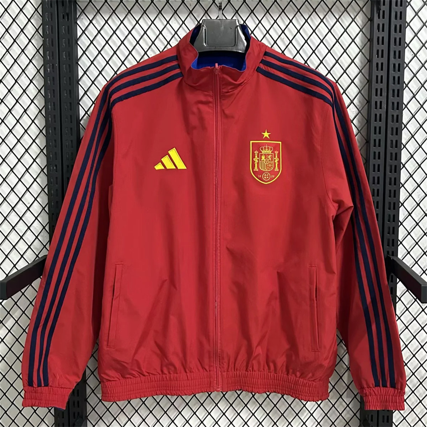 AlphaJersey-Spain 2026 Pre-Match Double Sided Reversible Windbreaker - Red