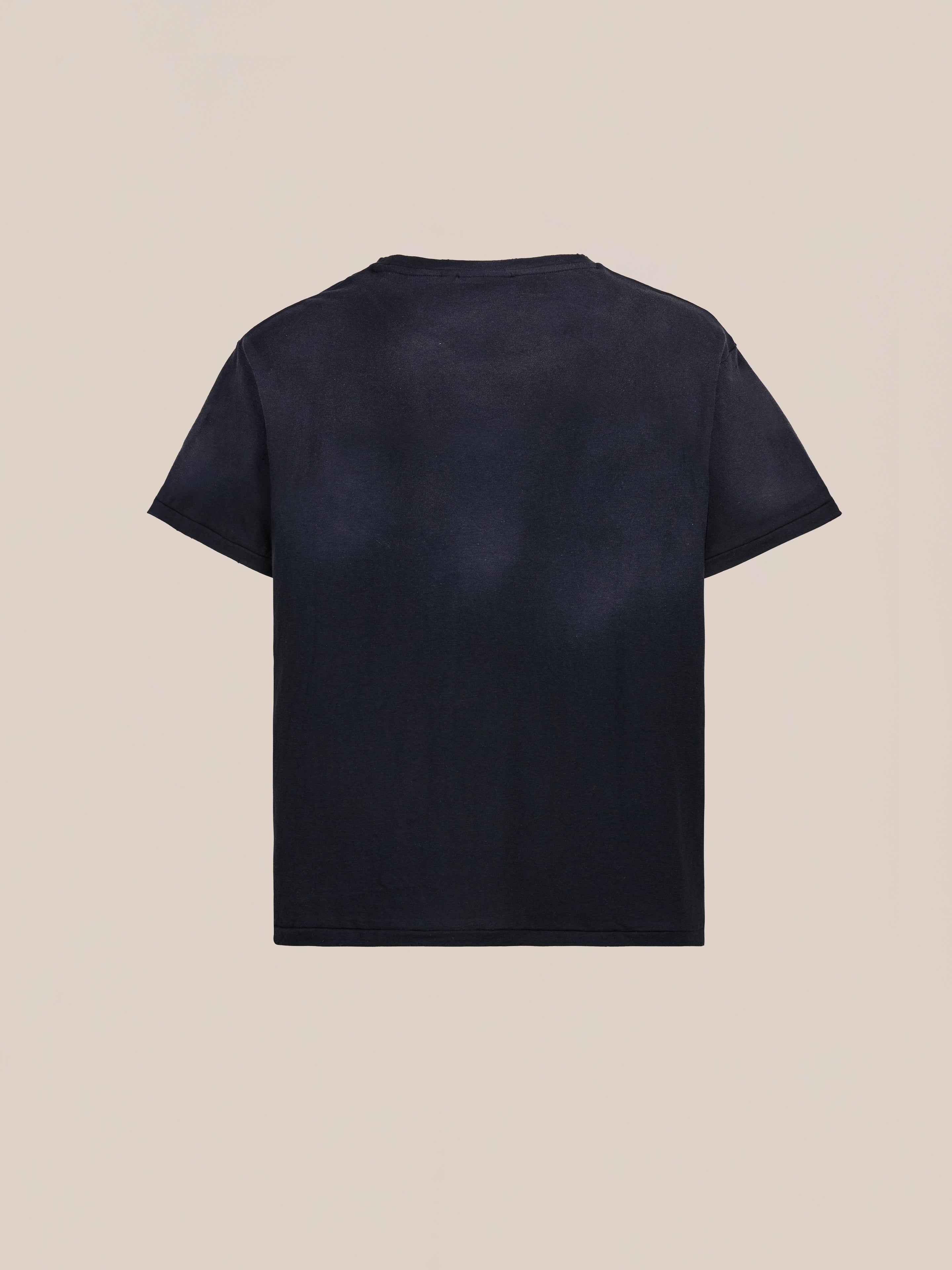 Weathered Pocket Tee | Modern Menswear by yycbvcnbmmnbm