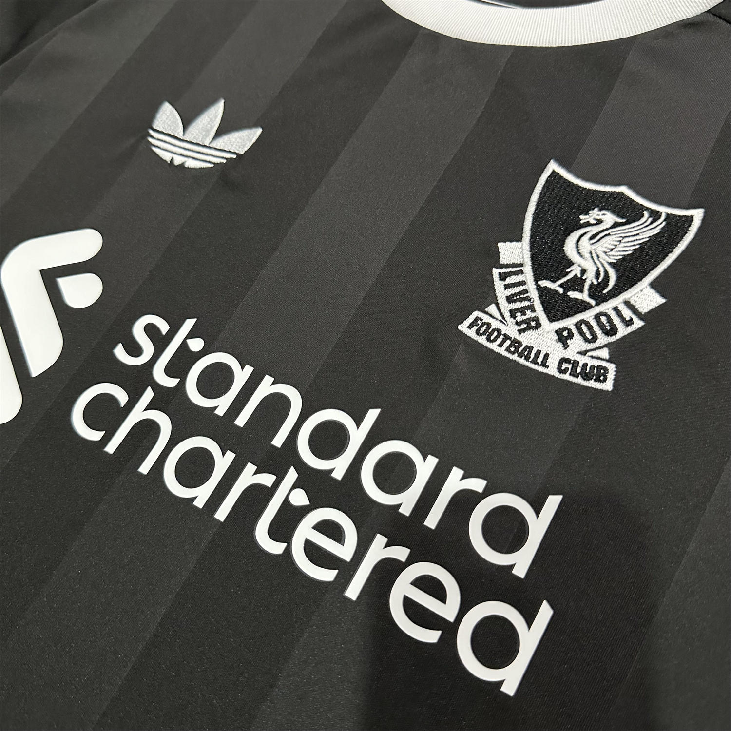 AlphaJersey-Liver.pool 25-26 Black Trefoil Goalkeeper Jersey - Fans Version