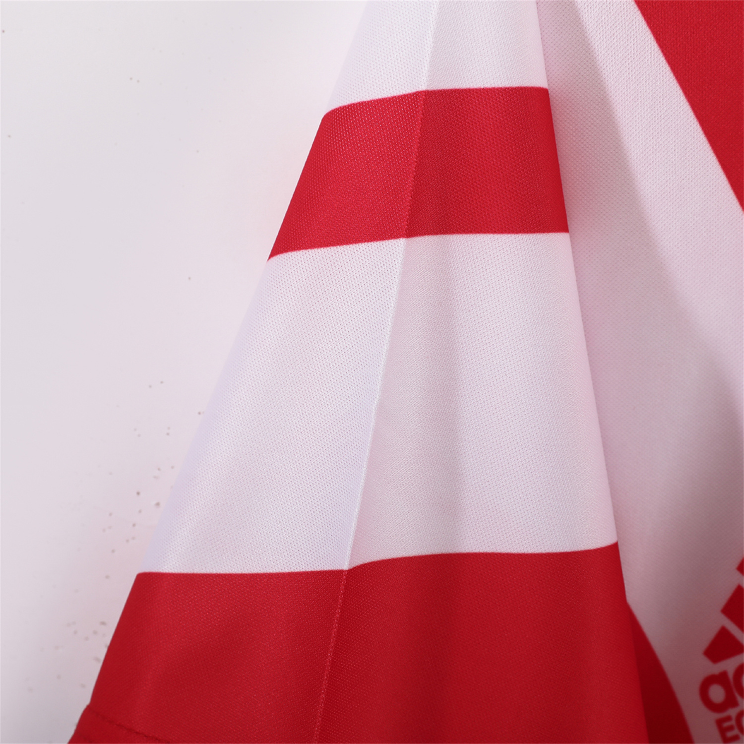 AlphaJersey-Retro Liver.pool 1991-92 Home Jersey