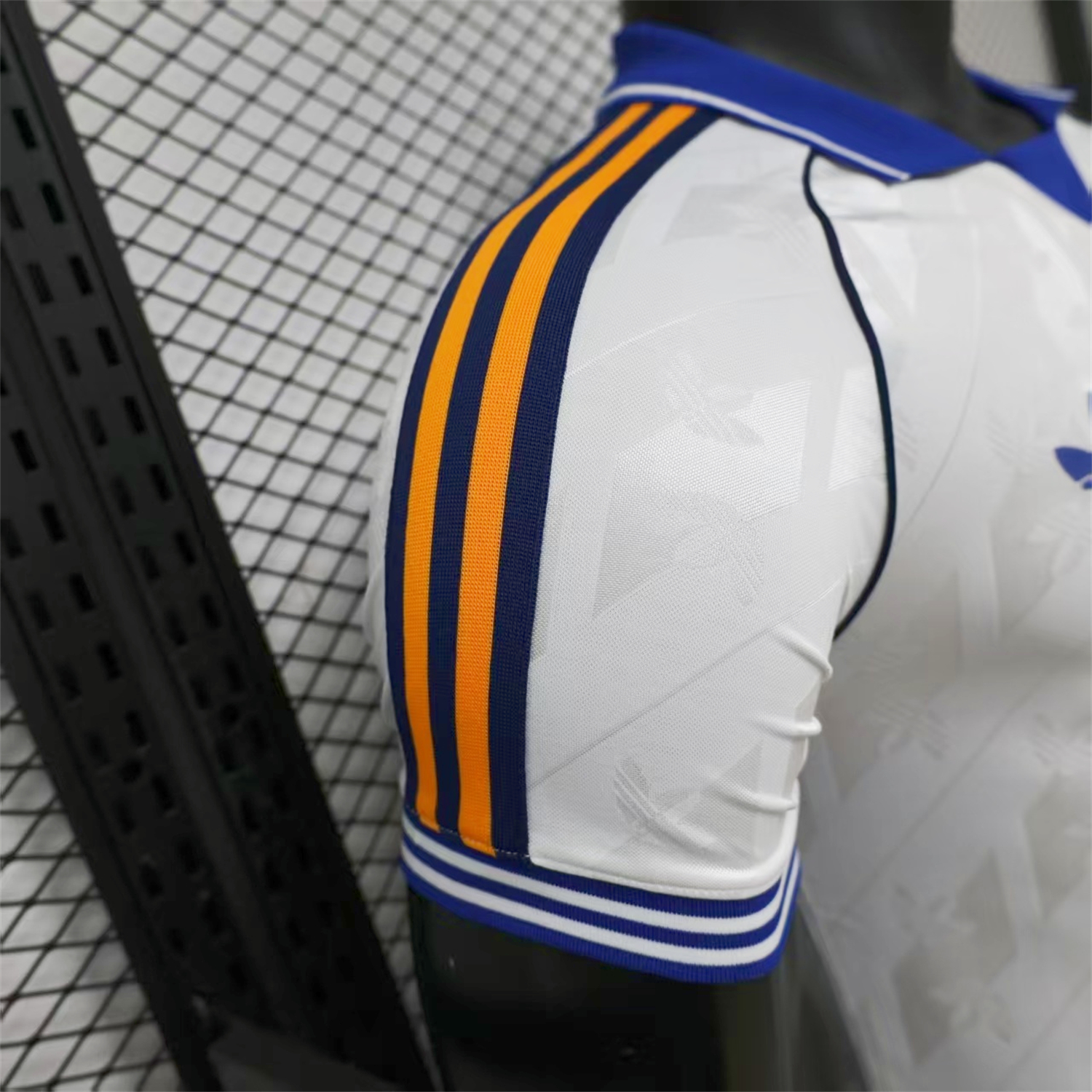 AlphaJersey-Real Madrid 25-26 Retro Style White Special Jersey - Player Version
