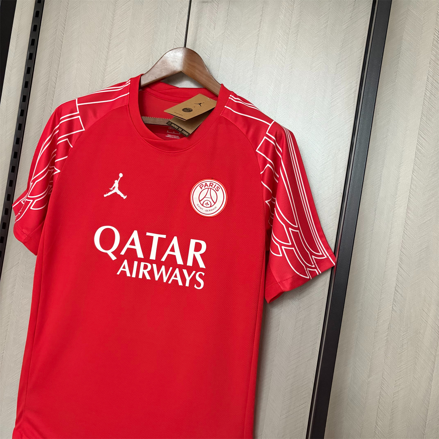AlphaJersey-Paris Saint-Germain PSG 25-26 Red Training Jersey - Fans Version