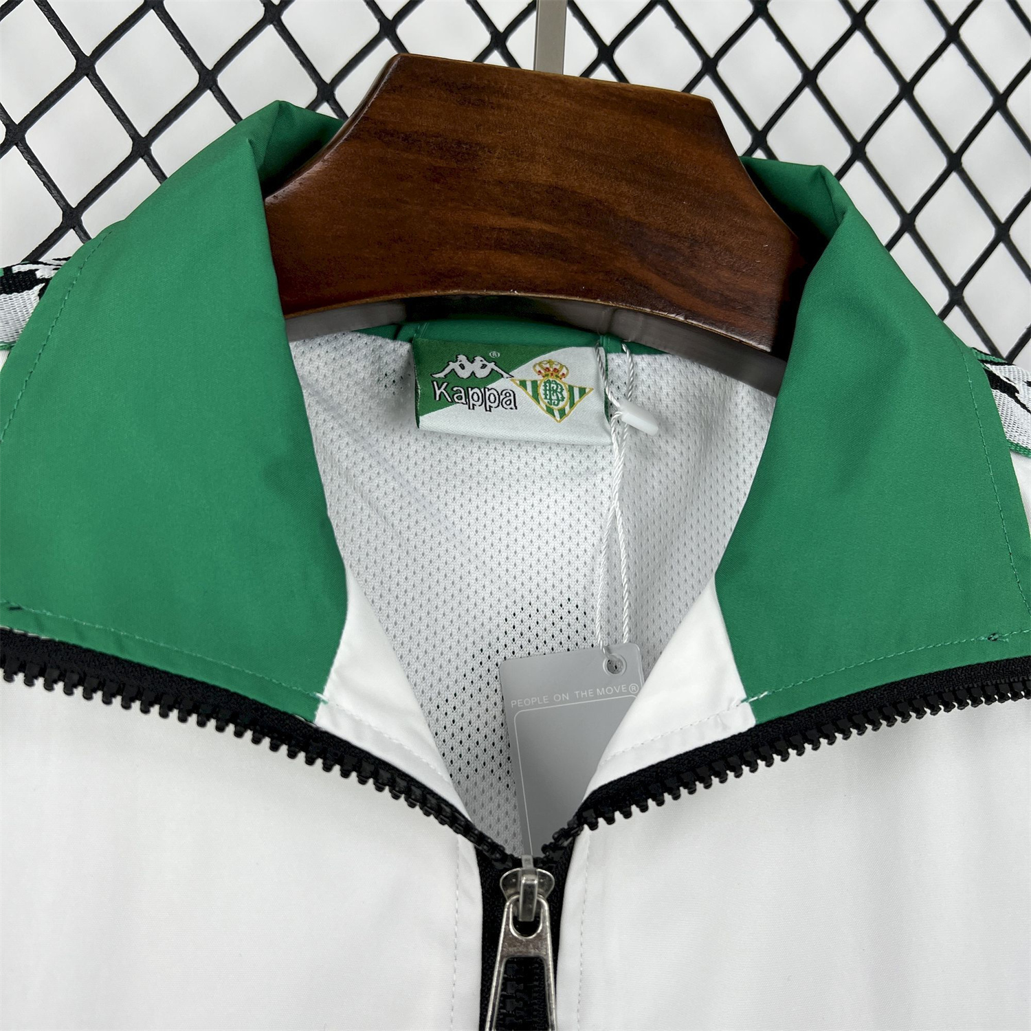 AlphaJersey-Retro Real Betis 1995-96 Black And White Windbreaker