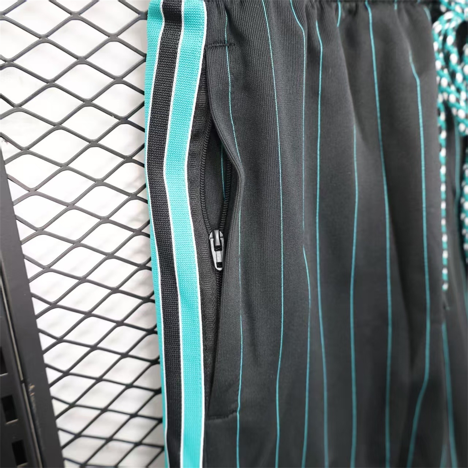 AlphaJersey-Liver.pool 25-26 Trefoil Black Travel Shorts - Player Version
