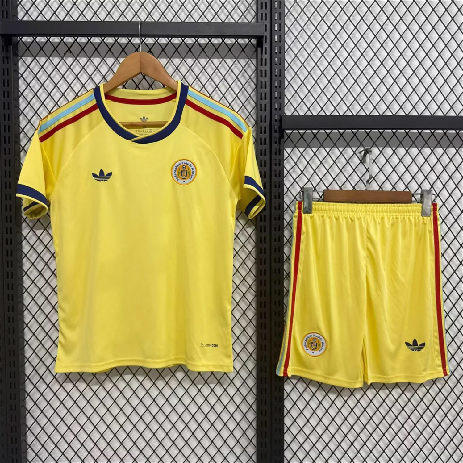 AlphaJersey-Curaçao 2026 Away Kids Kit