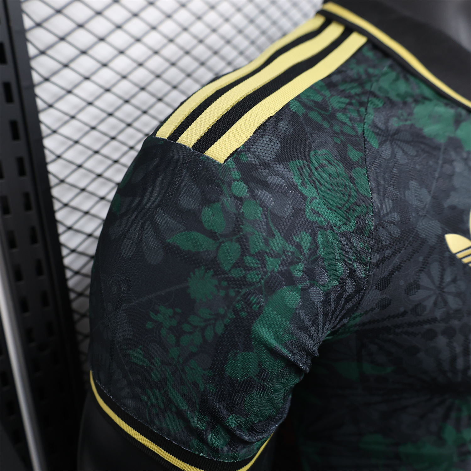 AlphaJersey-Mexico 25-26 Black Polo Jersey with Red and Green Floral Pattern - Player Version