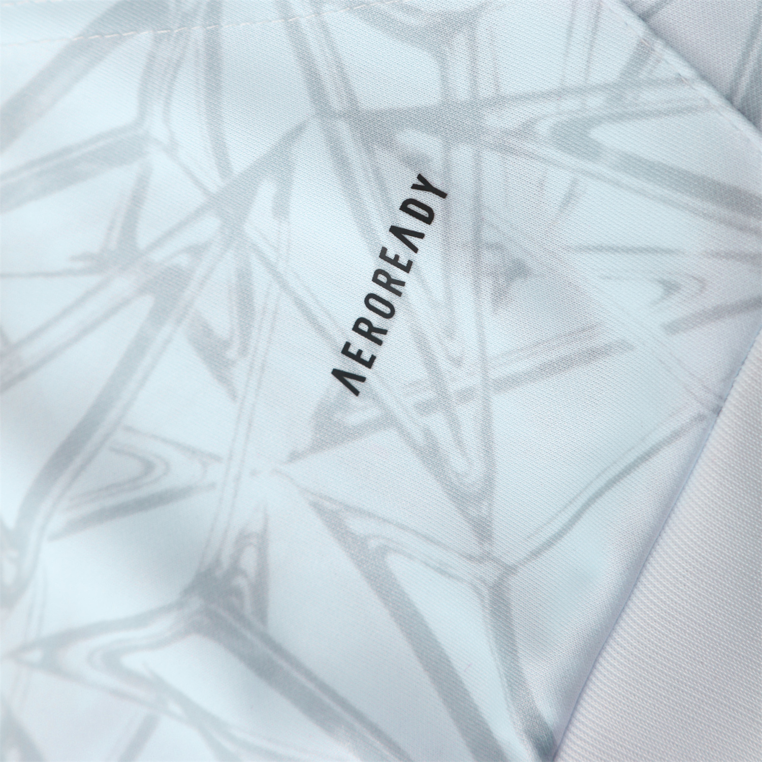 AlphaJersey-Real Madrid 25-26 Traning Hoodie Set - Triangular Spots White Hoodie With Black Pants