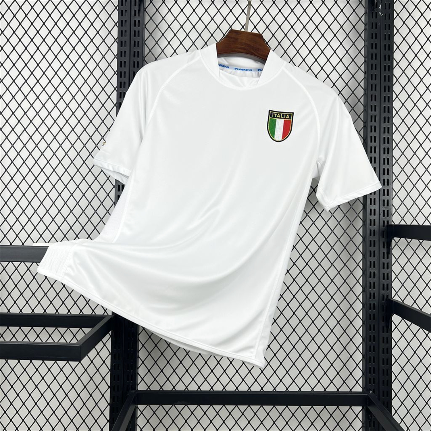 AlphaJersey-Retro Italy 2000 Away Jersey
