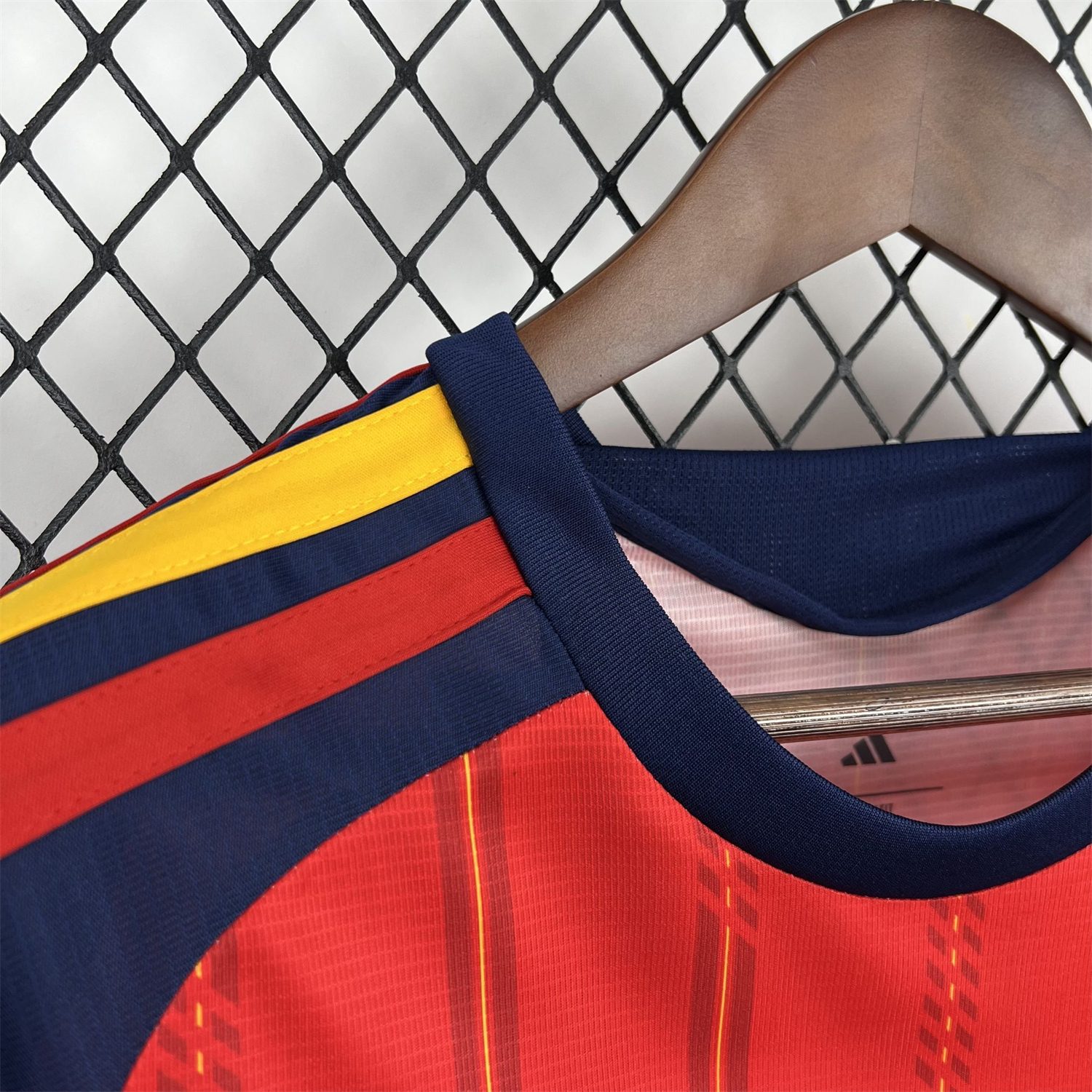 AlphaJersey-Women's Spain 2026 Home Jersey