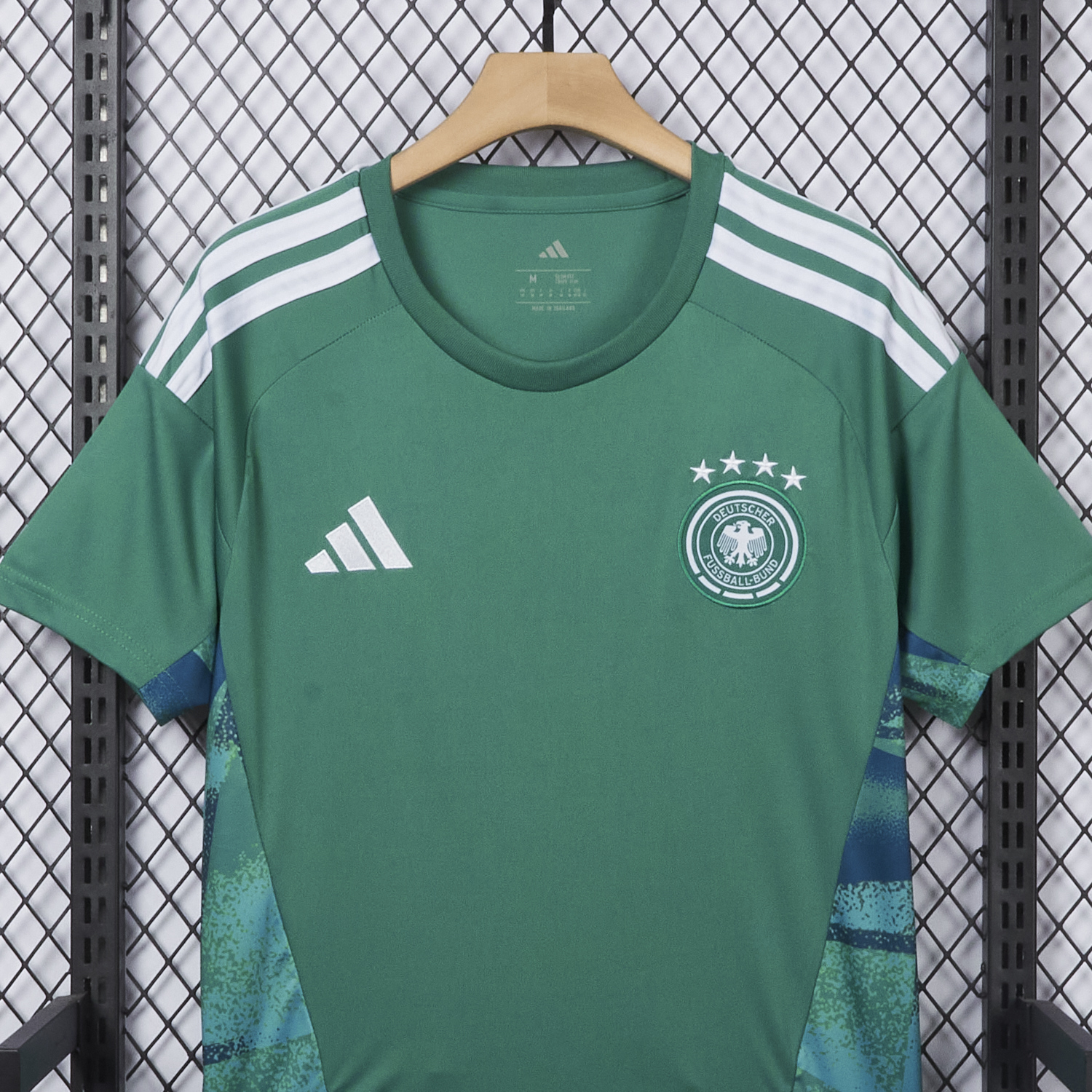AlphaJersey-Germany 2026 Goalkeeper Green Jersey - Fans Version