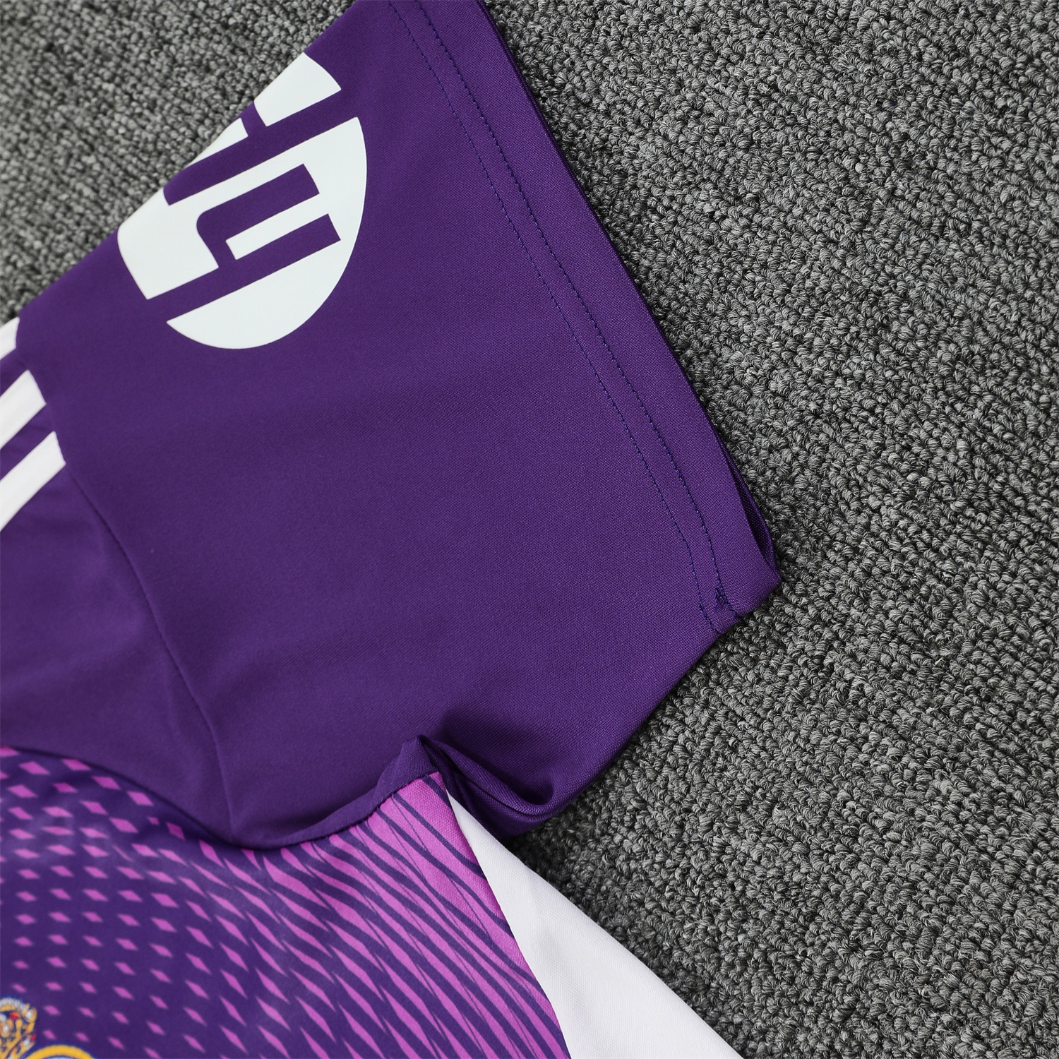 AlphaJersey-Real Madrid 25-26 Short-Sleeve Training Set - Purple Top & Purple Shorts