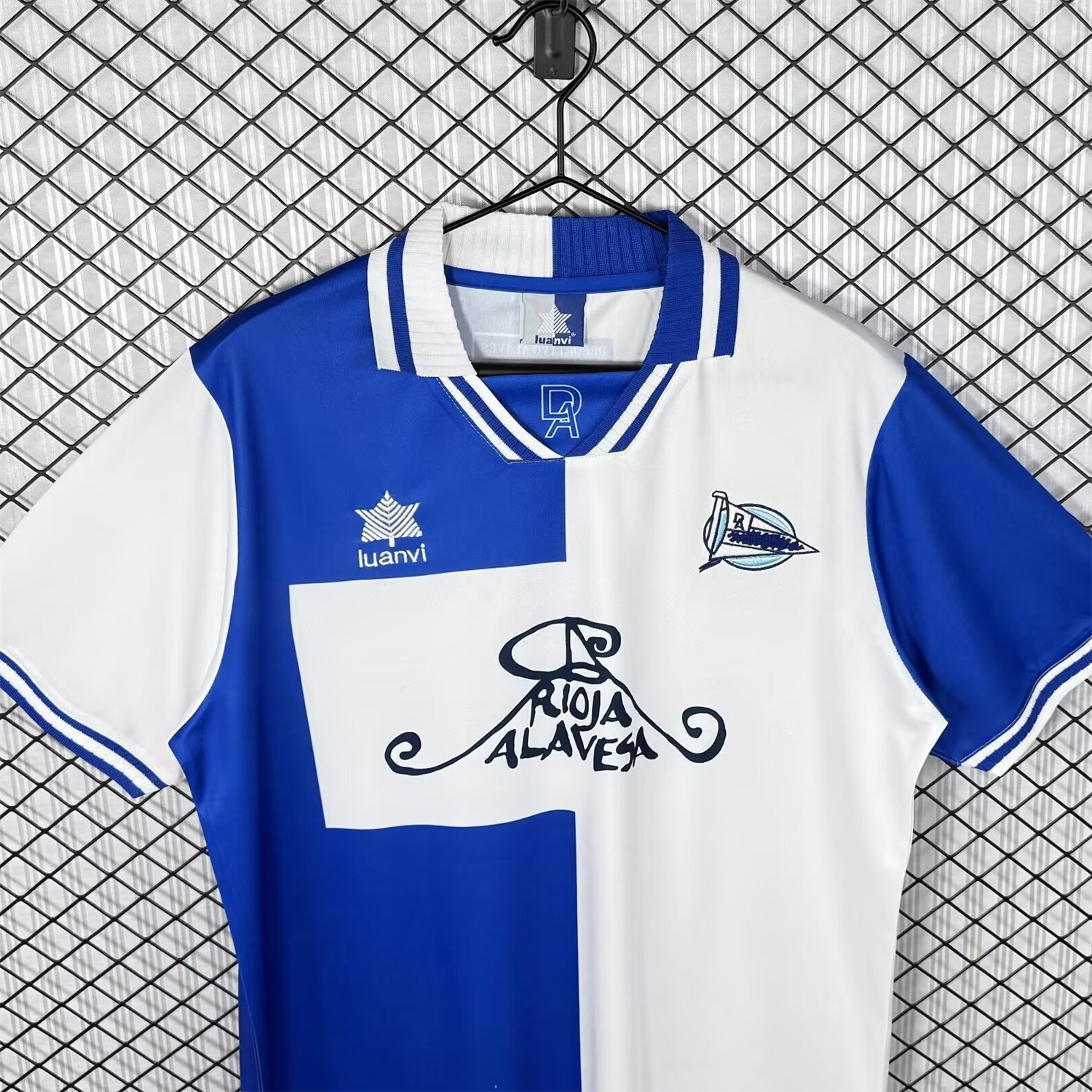 AlphaJersey-Retro Deportivo Alavés 2000-01 Home Jersey