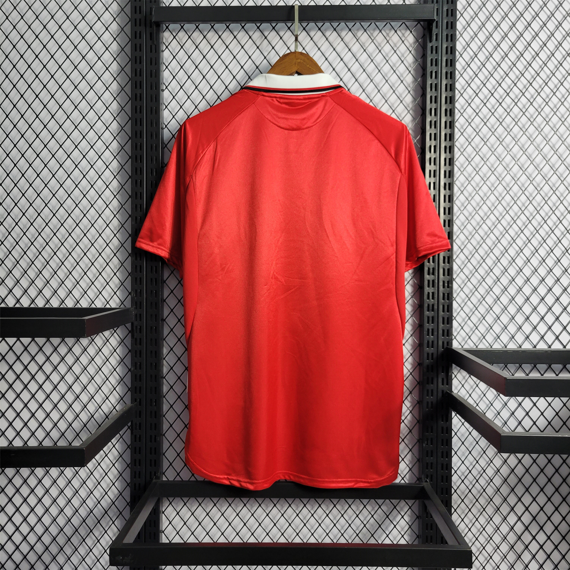 AlphaJersey-Retro Manchester United 99-00 Home Jersey